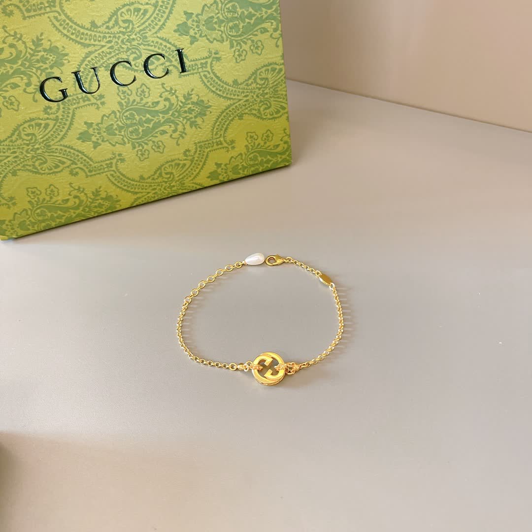 Gucci Gold Chain Bracelet with Interlocking G Logo
