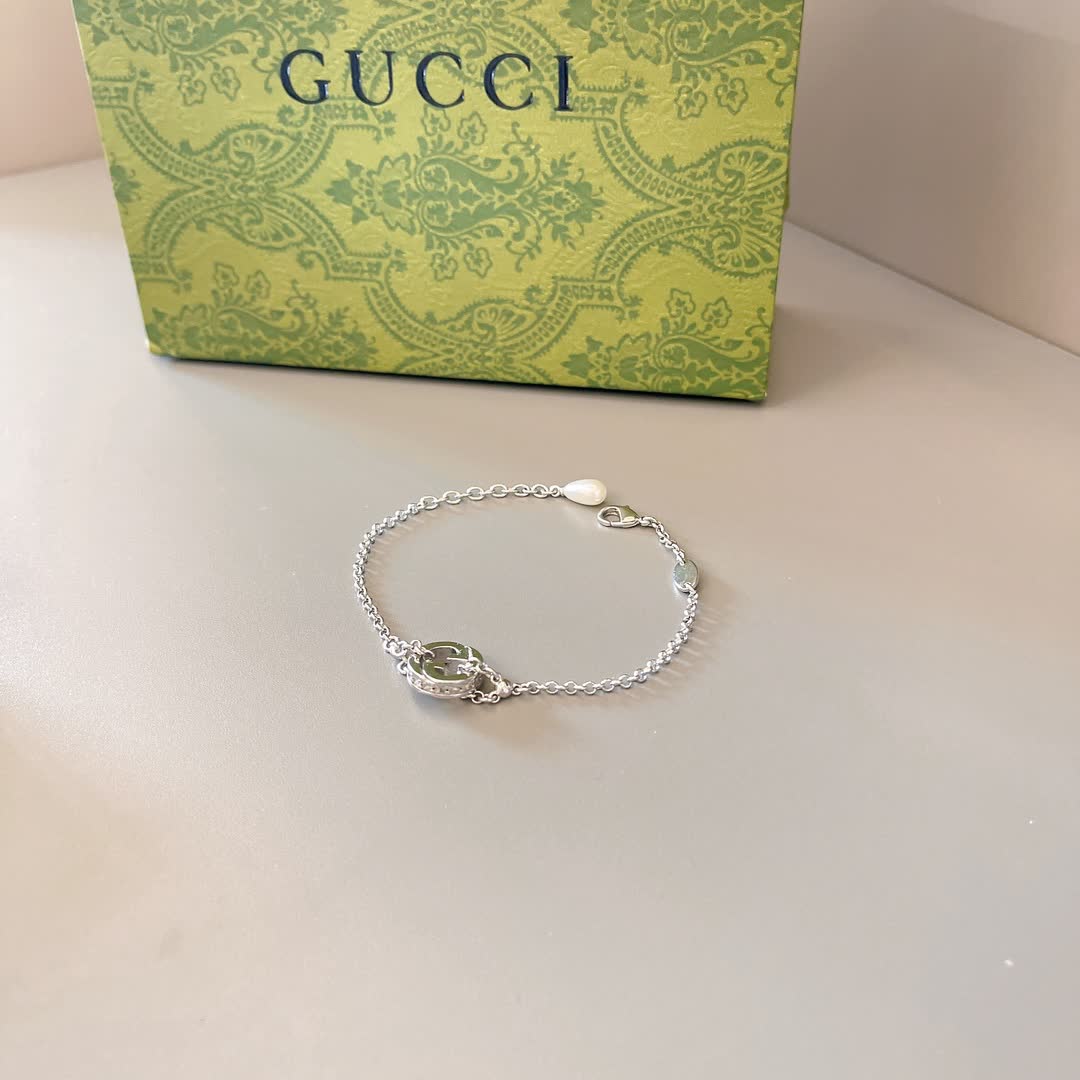 Gucci Silver Interlocking G Bracelet