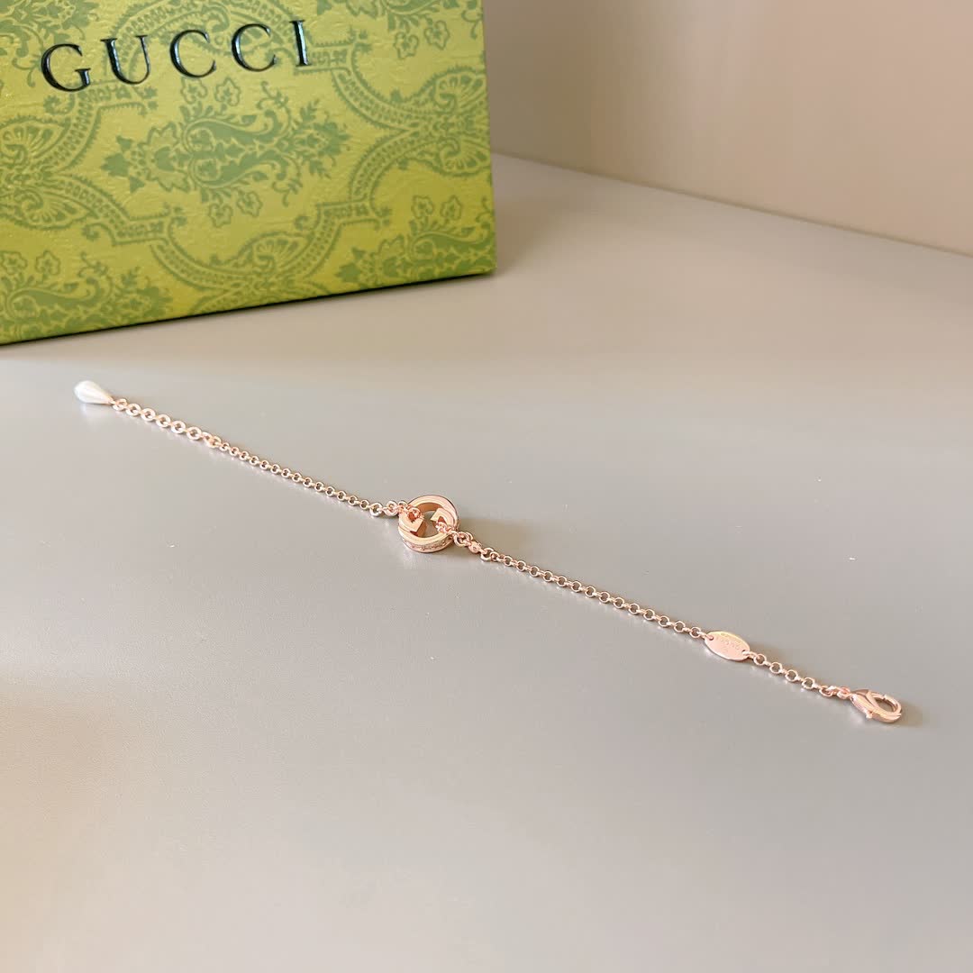 Gucci Rose Gold Interlocking G Bracelet