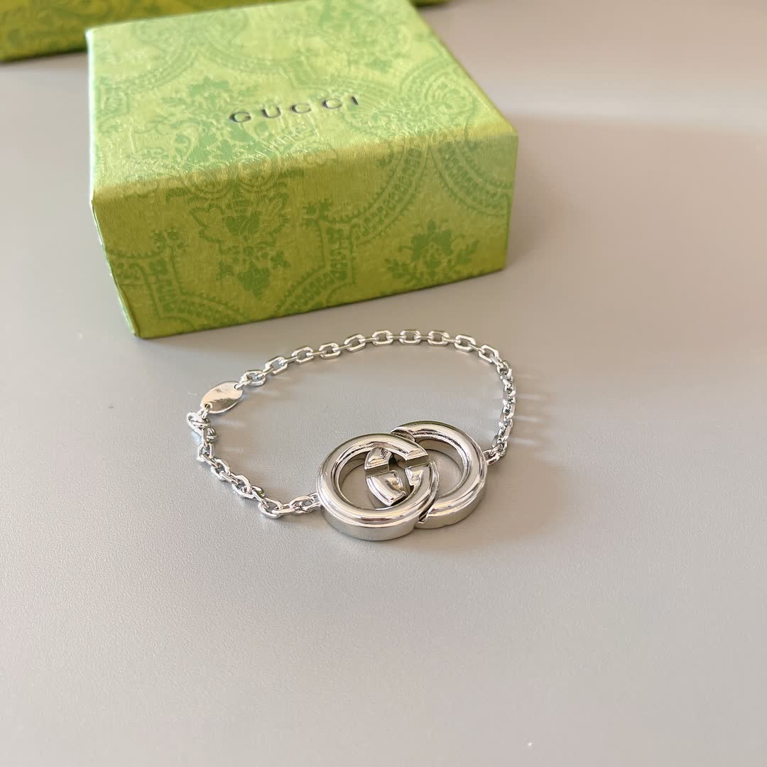 Gucci Silver Interlocking G Bracelet