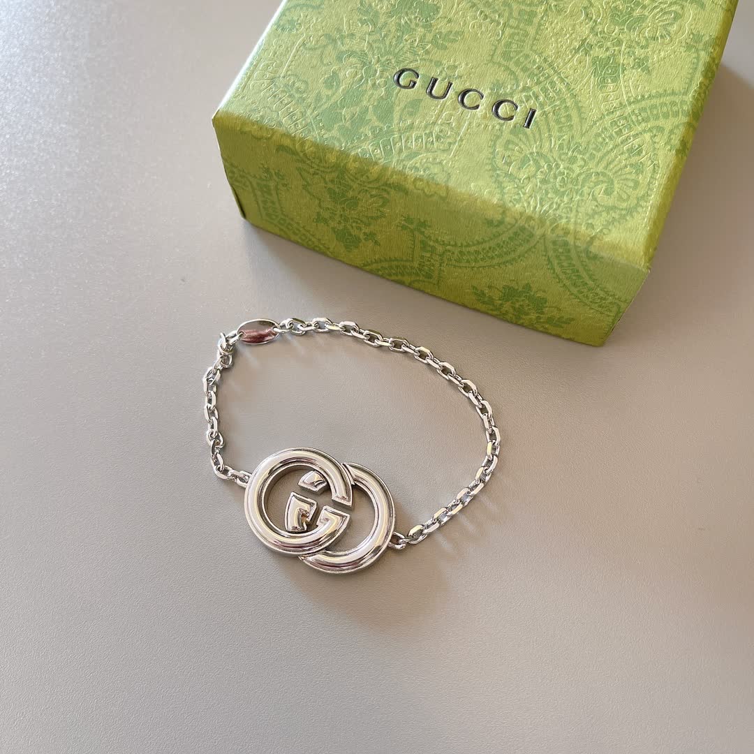 Gucci Silver Interlocking G Bracelet