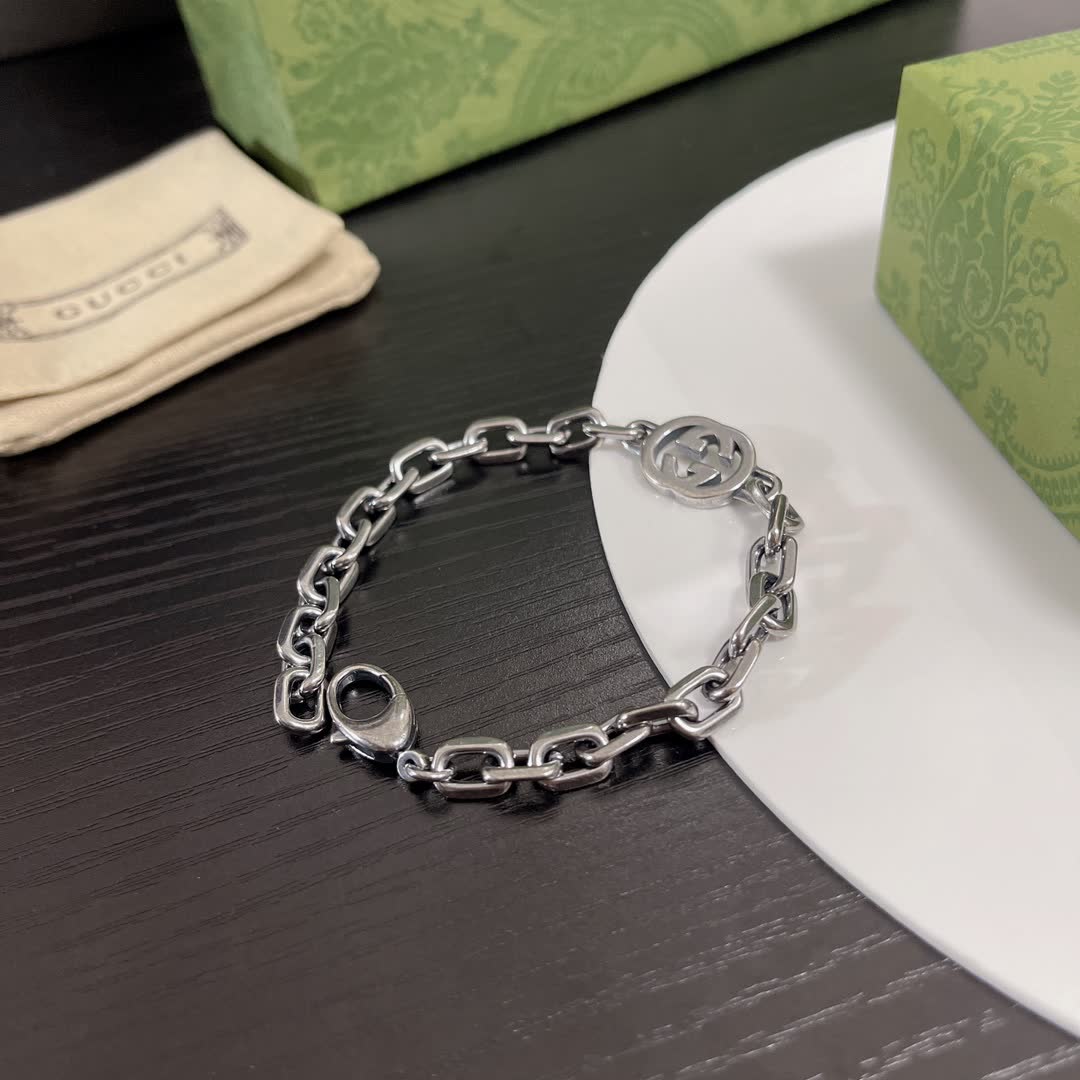 Gucci Silver Chain Bracelet
