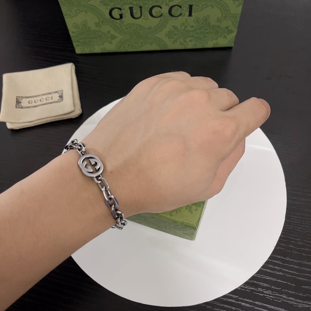 Gucci Silver Chain Bracelet