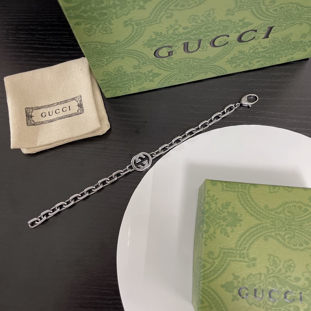 Gucci Silver Chain Bracelet