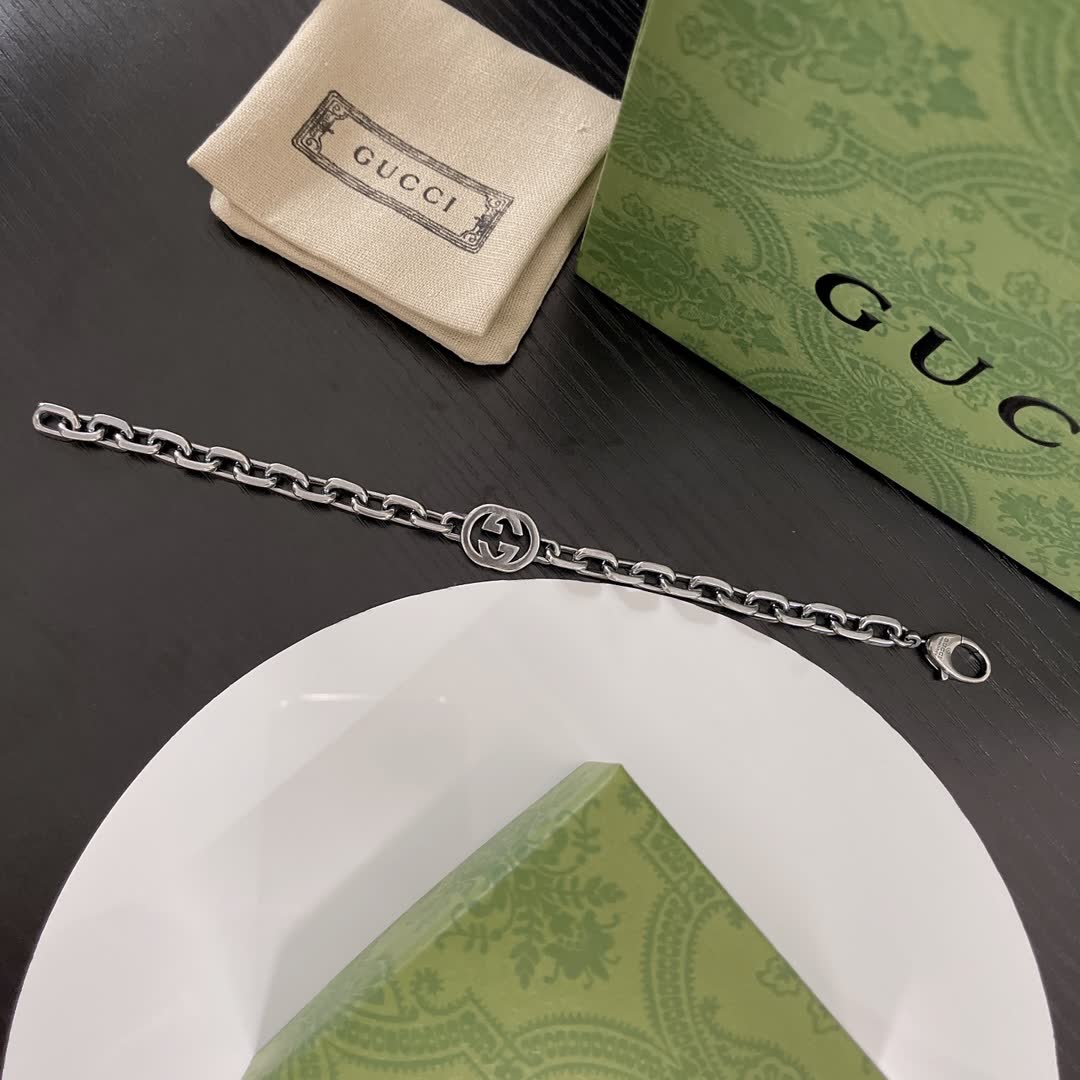 Gucci Silver Chain Bracelet
