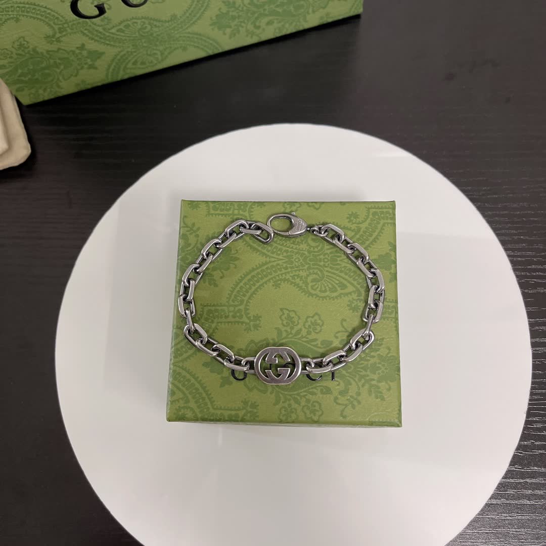 Gucci Silver Chain Bracelet