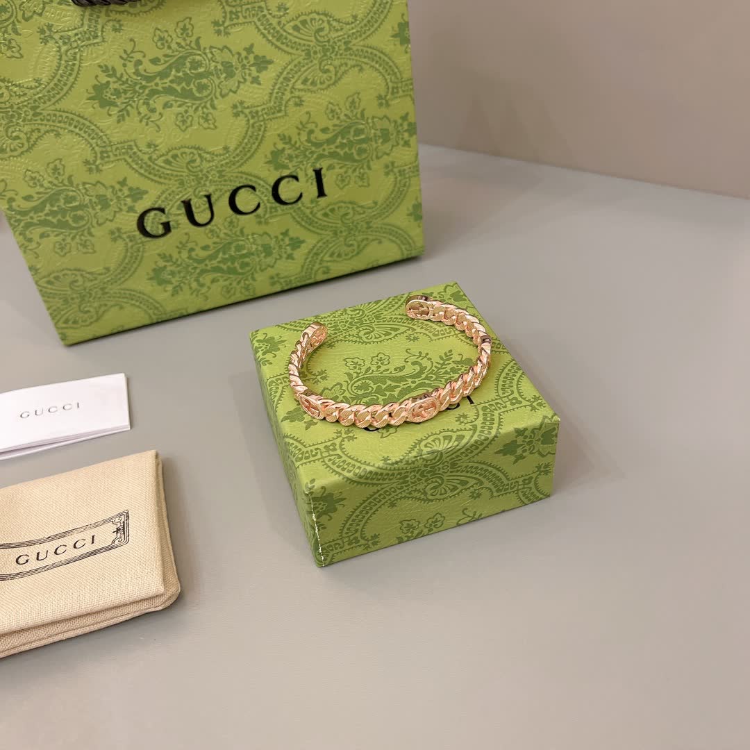 Gucci Rose Gold Tone Interlocking G Bracelet