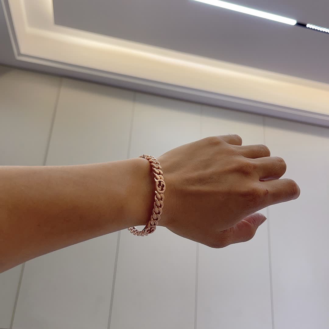 Gucci Rose Gold Tone Interlocking G Bracelet