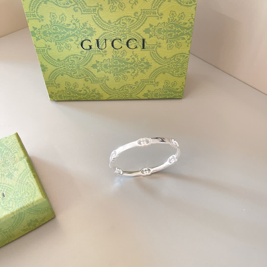 Gucci Silver Bangle Bracelet Gucci Silver Bangle Bracelet