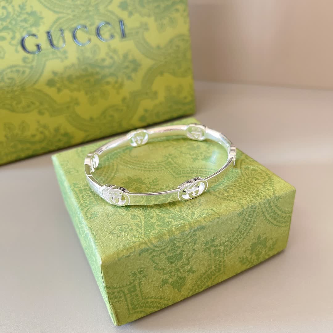 Gucci Silver Bangle Bracelet