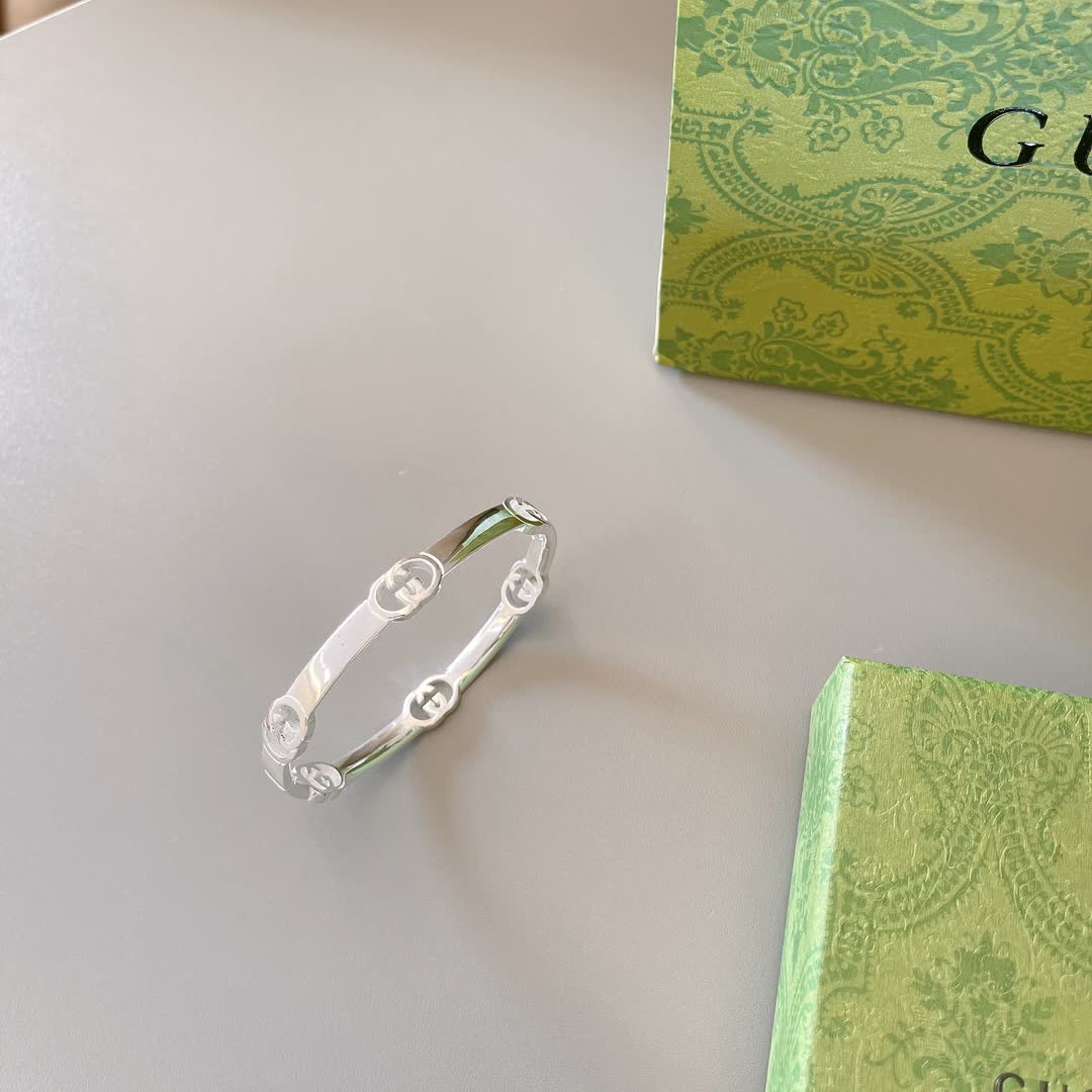 Gucci Silver Bangle Bracelet