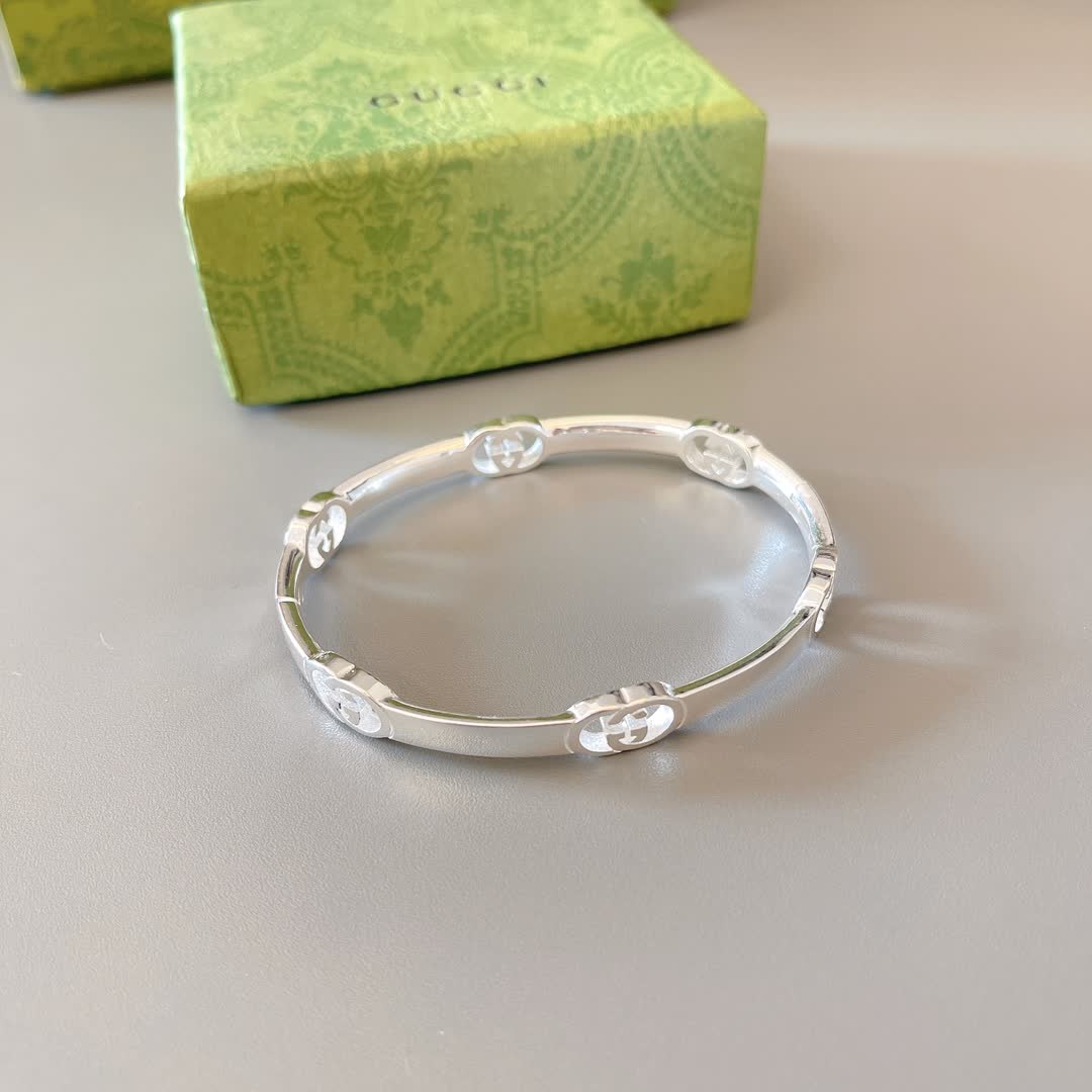 Gucci Silver Bangle Bracelet