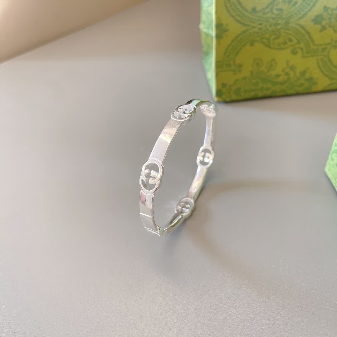 Gucci Silver Bangle Bracelet