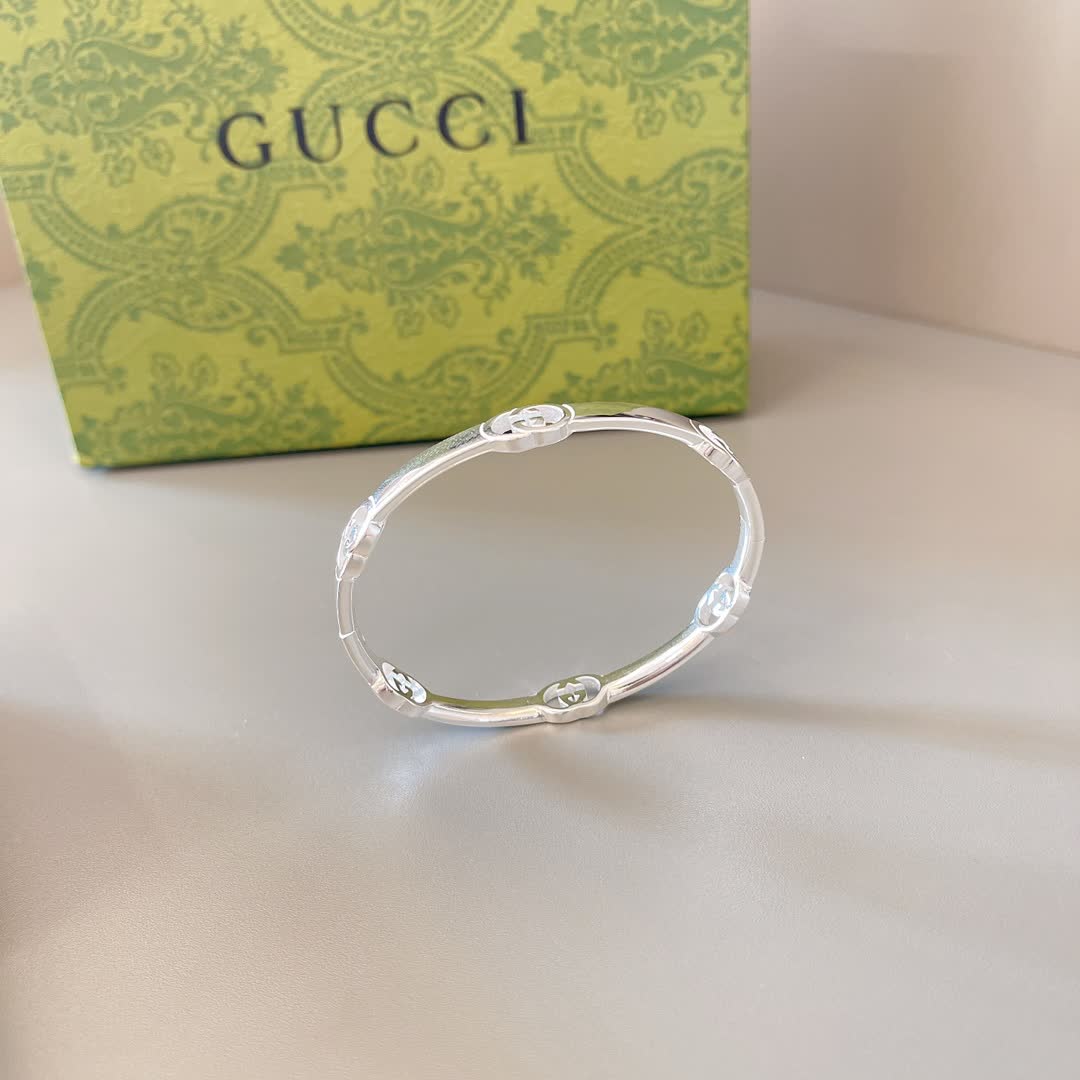 Gucci Silver Bangle Bracelet