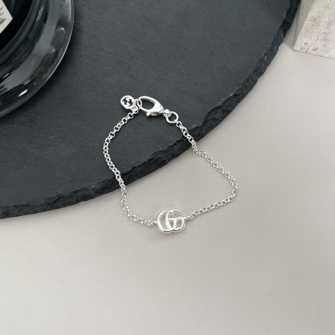 Gucci Silver 'GG' Logo Bracelet Gucci Silver 'GG' Logo Bracelet