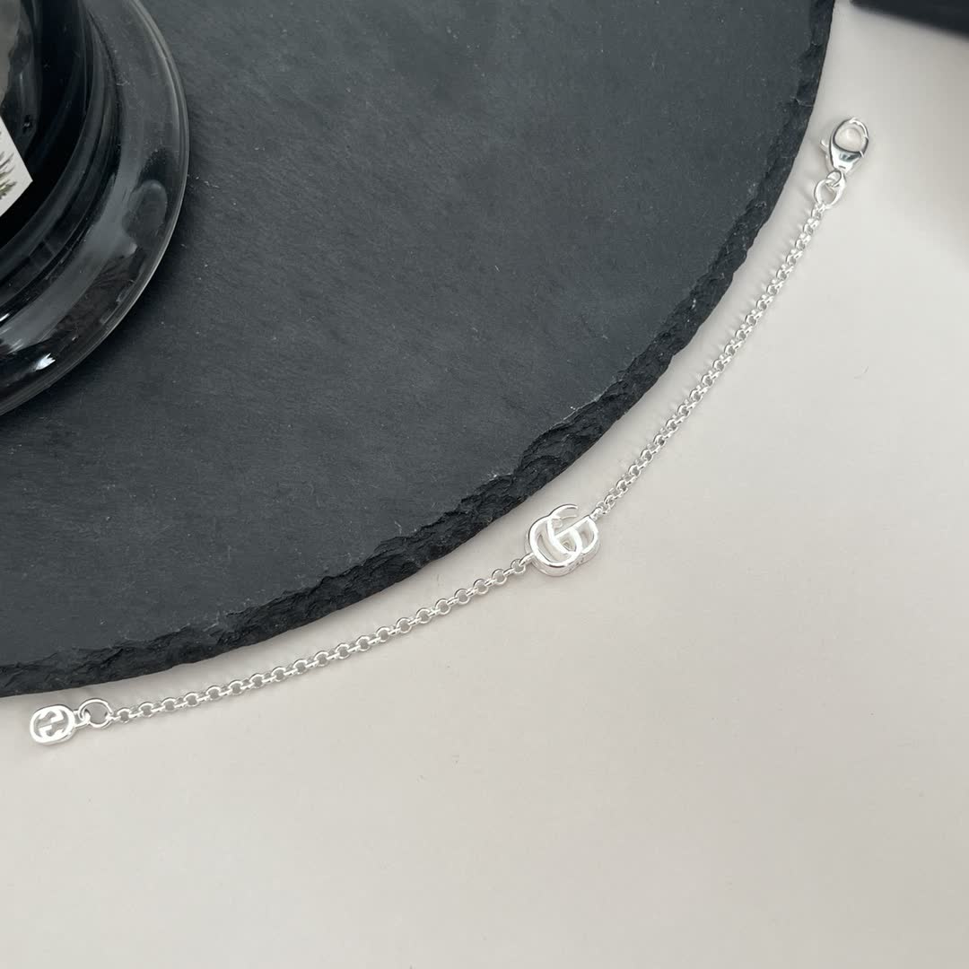 Gucci Silver 'GG' Logo Bracelet
