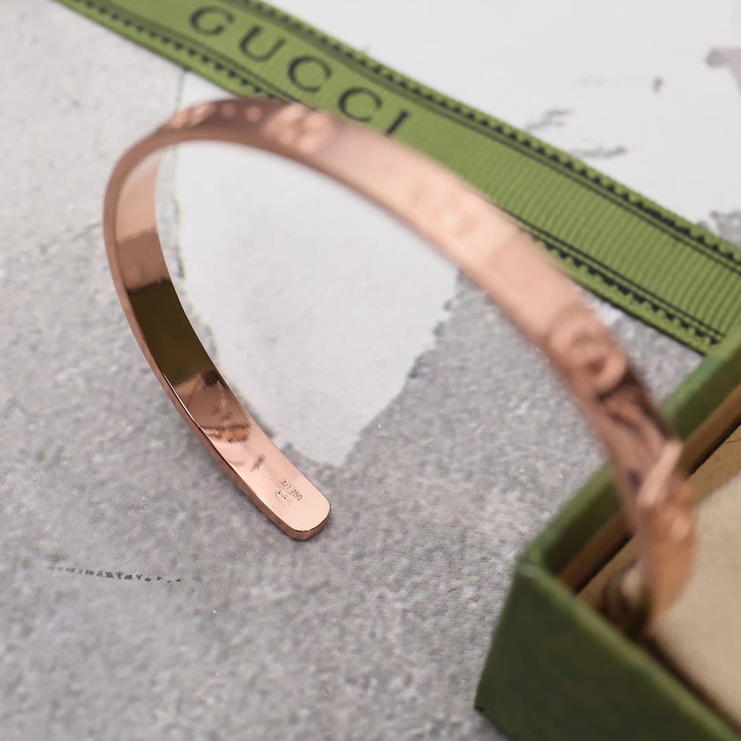 Gucci Interlocking G Cuff Bracelet