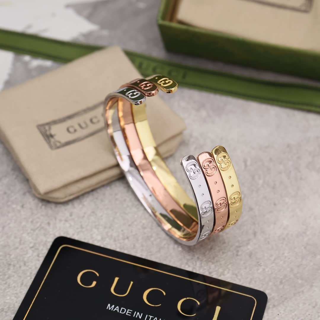Gucci Interlocking G Cuff Bracelet