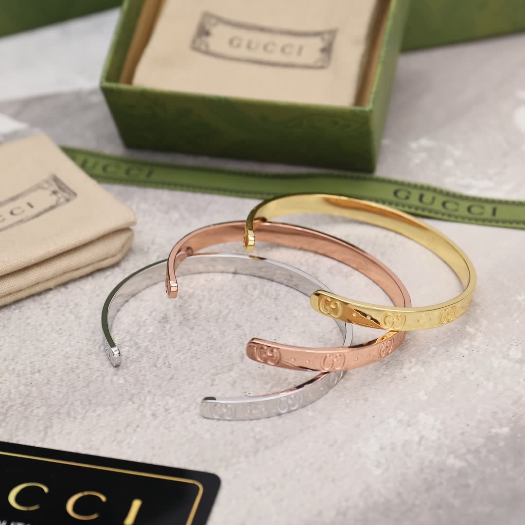 Gucci Interlocking G Cuff Bracelet
