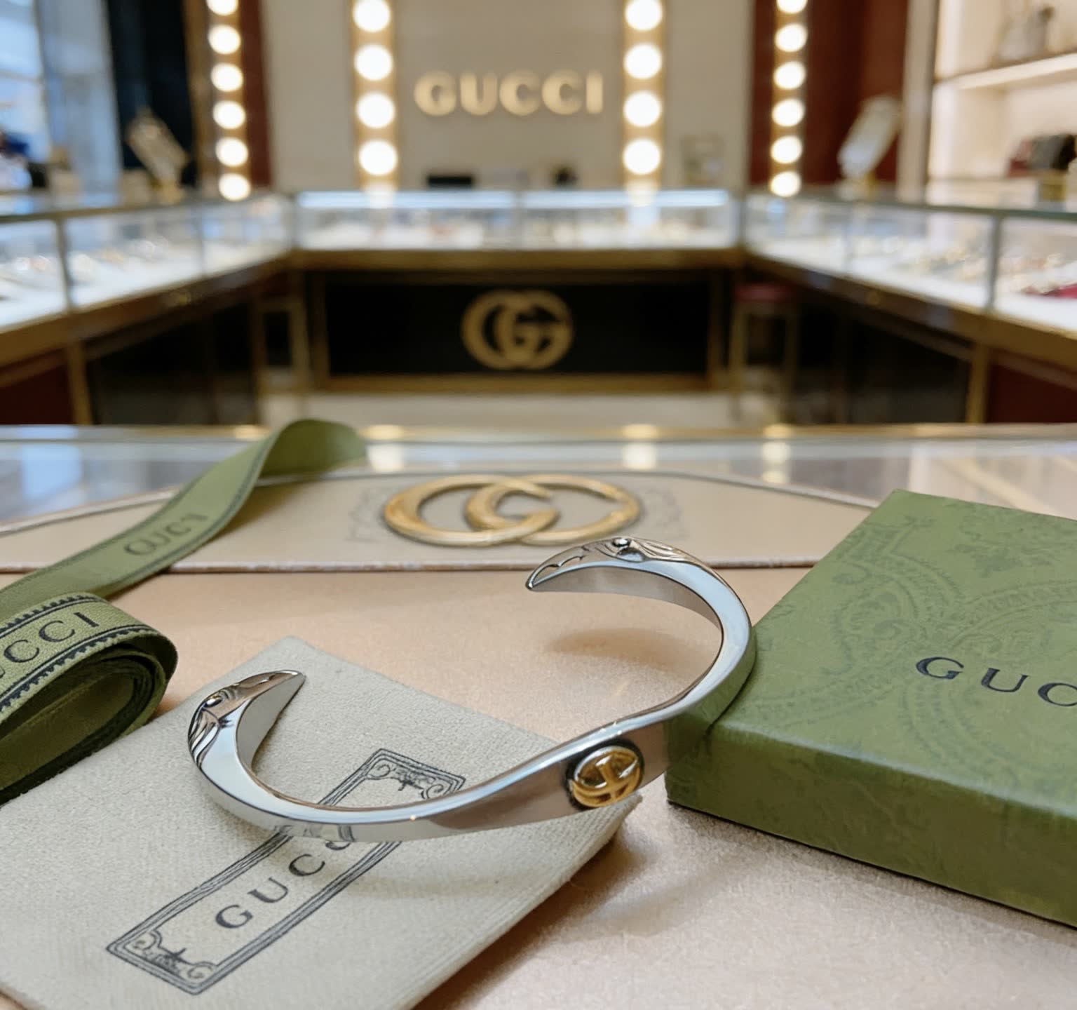 Gucci Silver Bracelet with Interlocking G Design