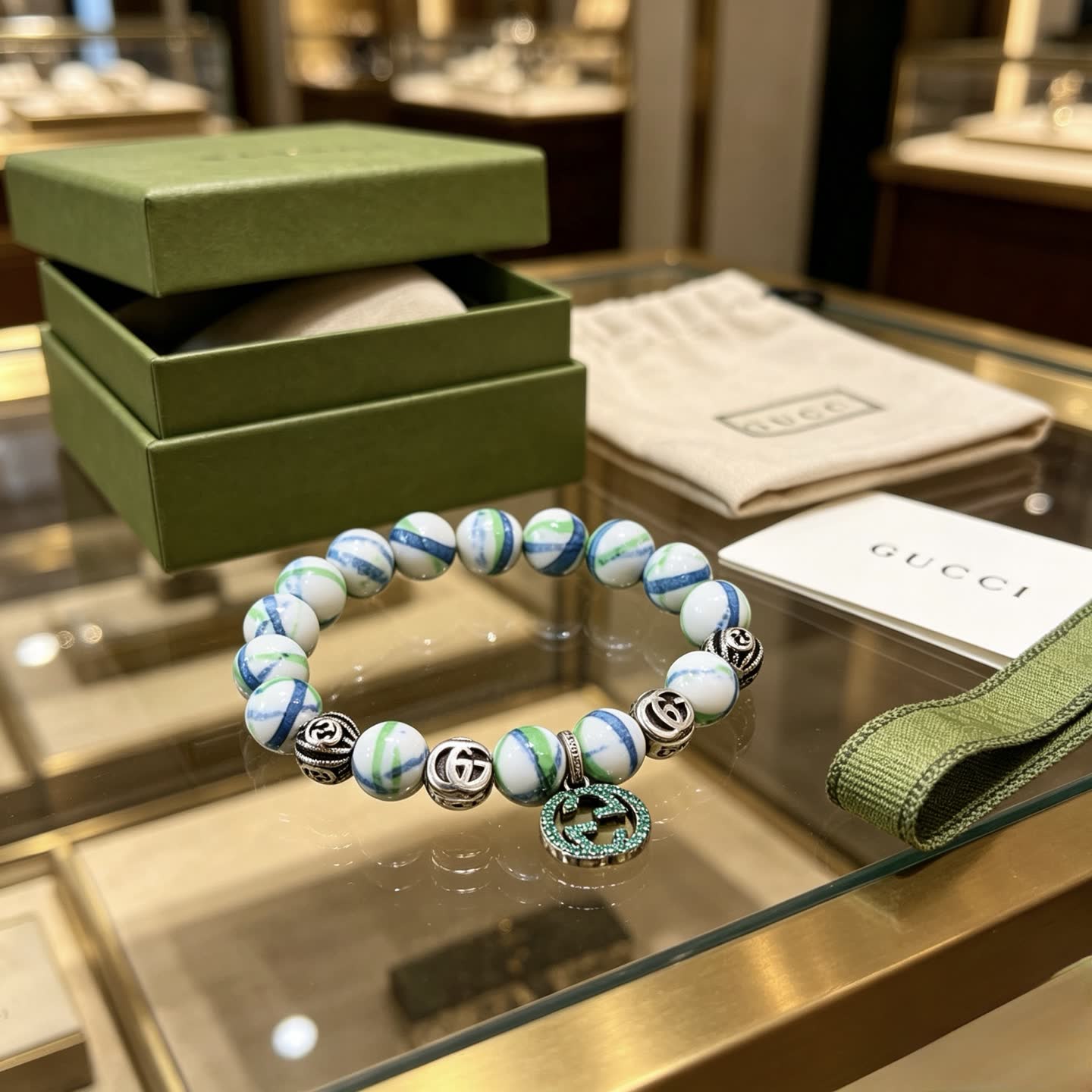 Gucci Marble Bead Bracelet with Interlocking G Charm