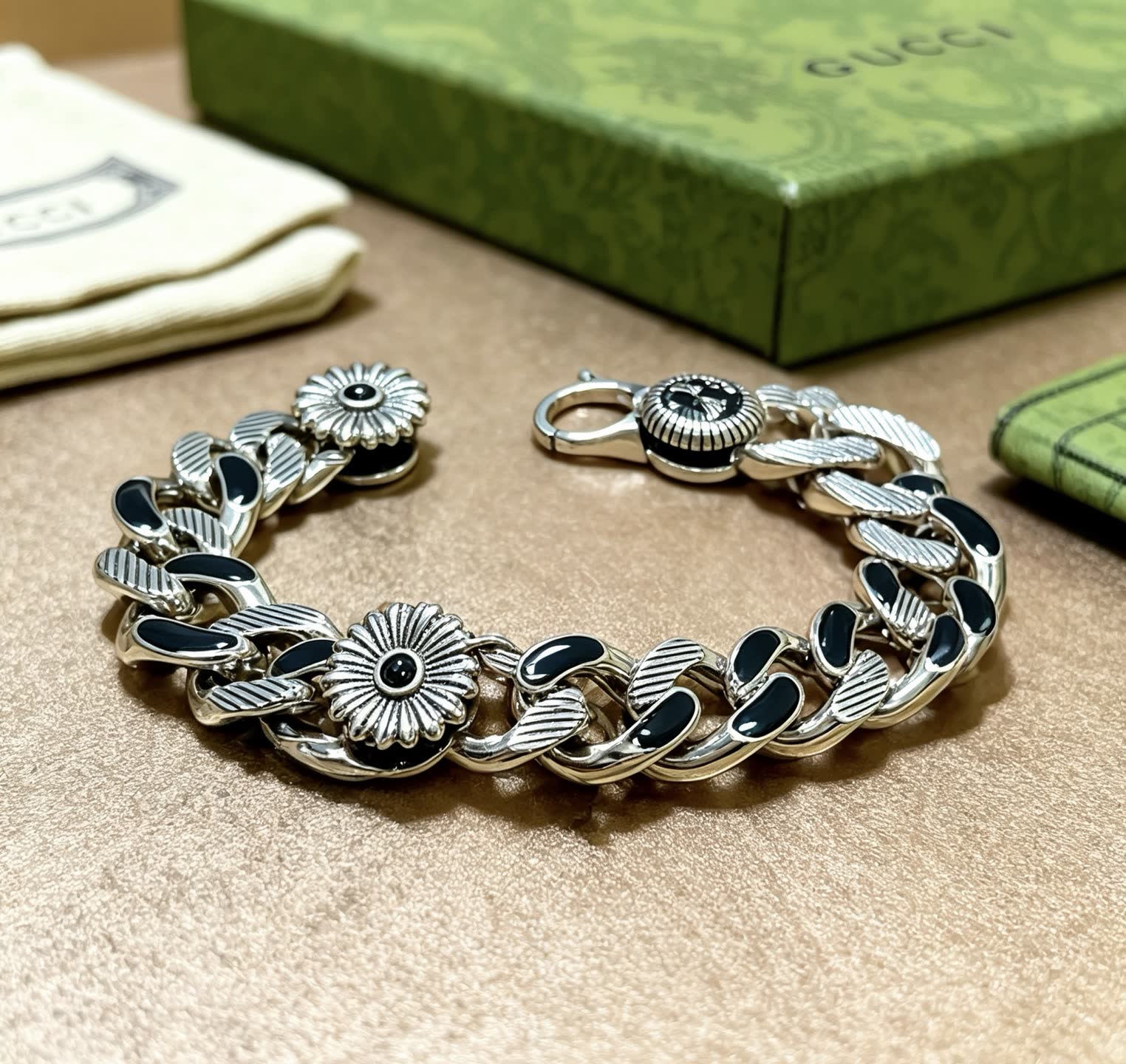 Gucci Silver and Black Enamel Chain Bracelet