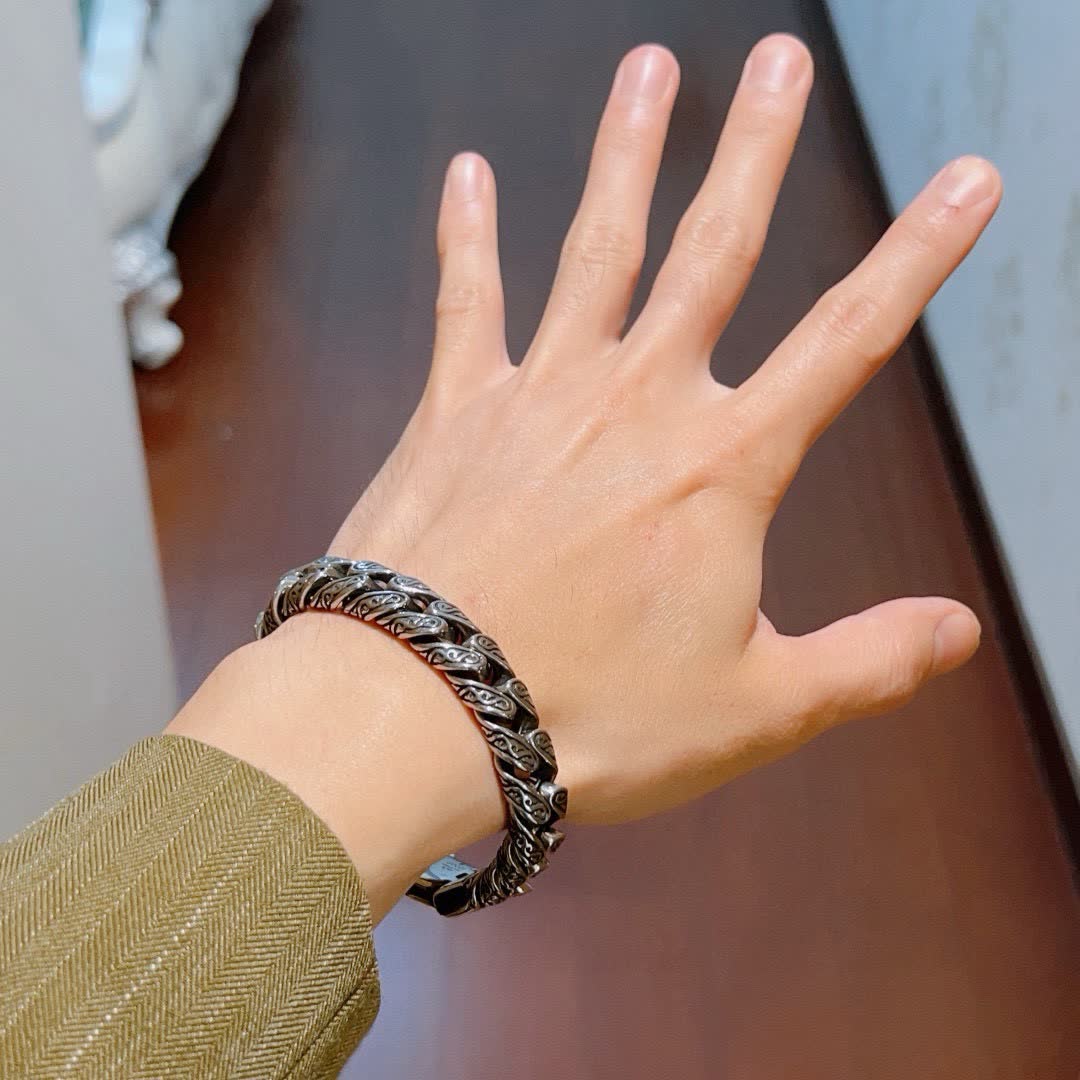 Gucci Silver Filigree Bracelet