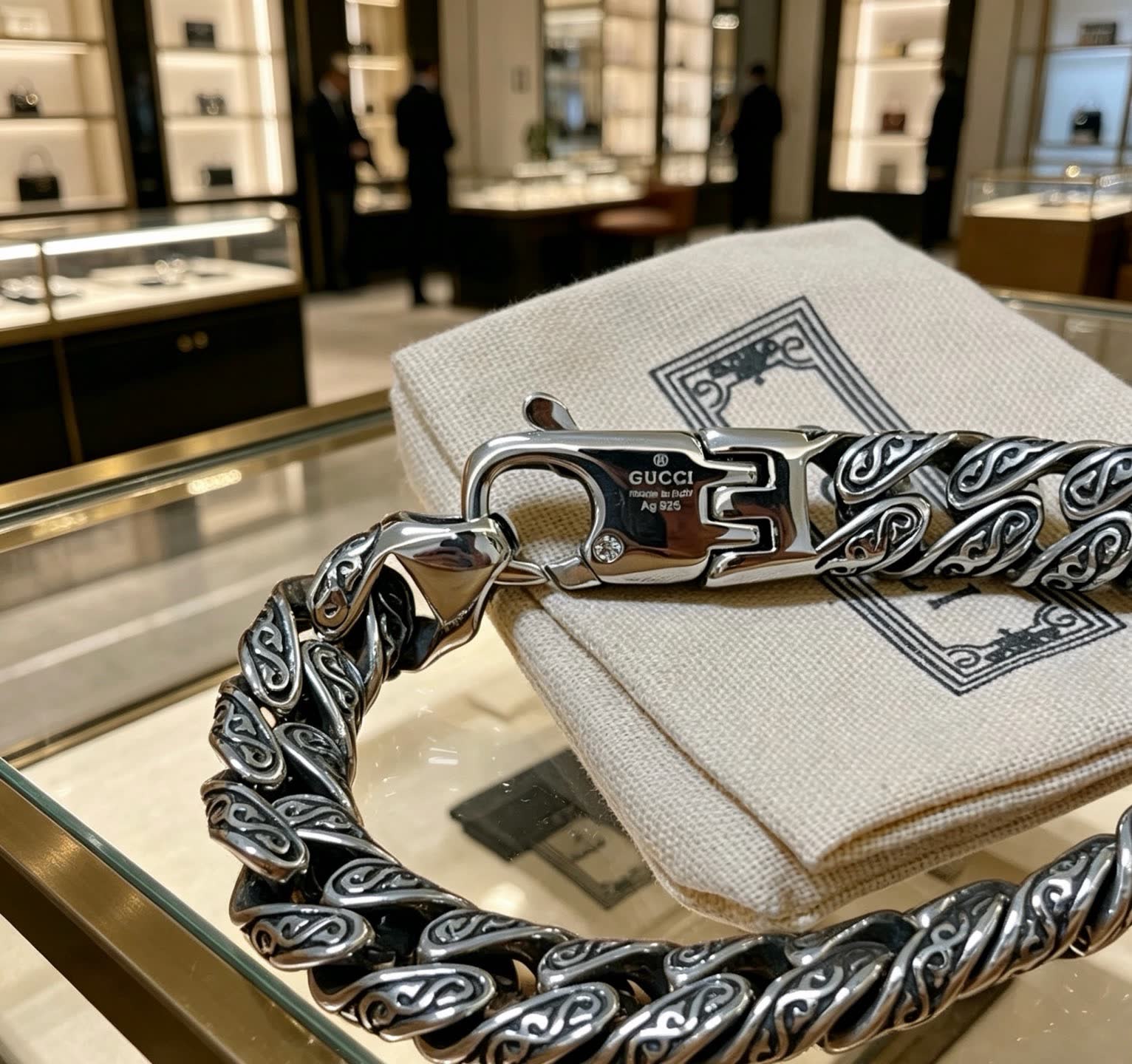 Gucci Silver Filigree Bracelet