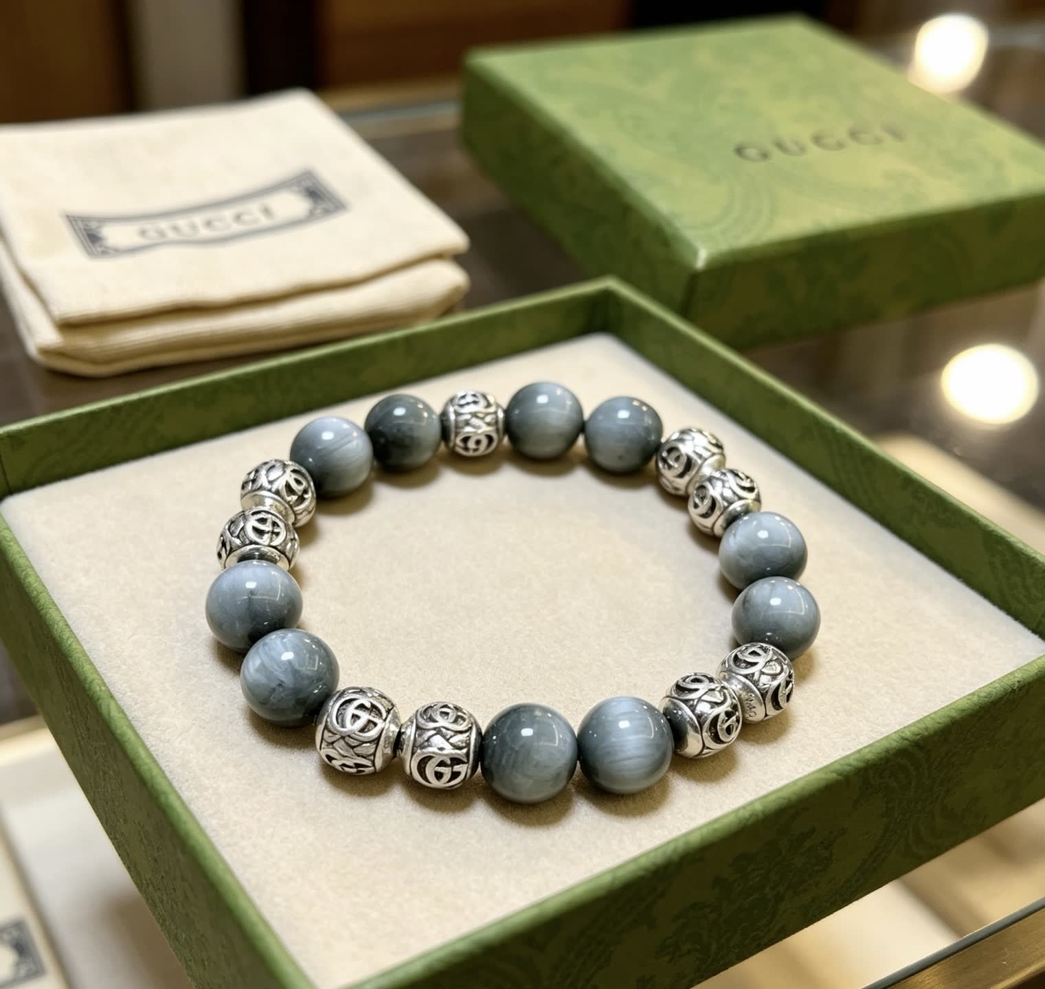 Gucci Silver Bead Bracelet with Gray Stones Gucci Silver Bead Bracelet with Gray Stones