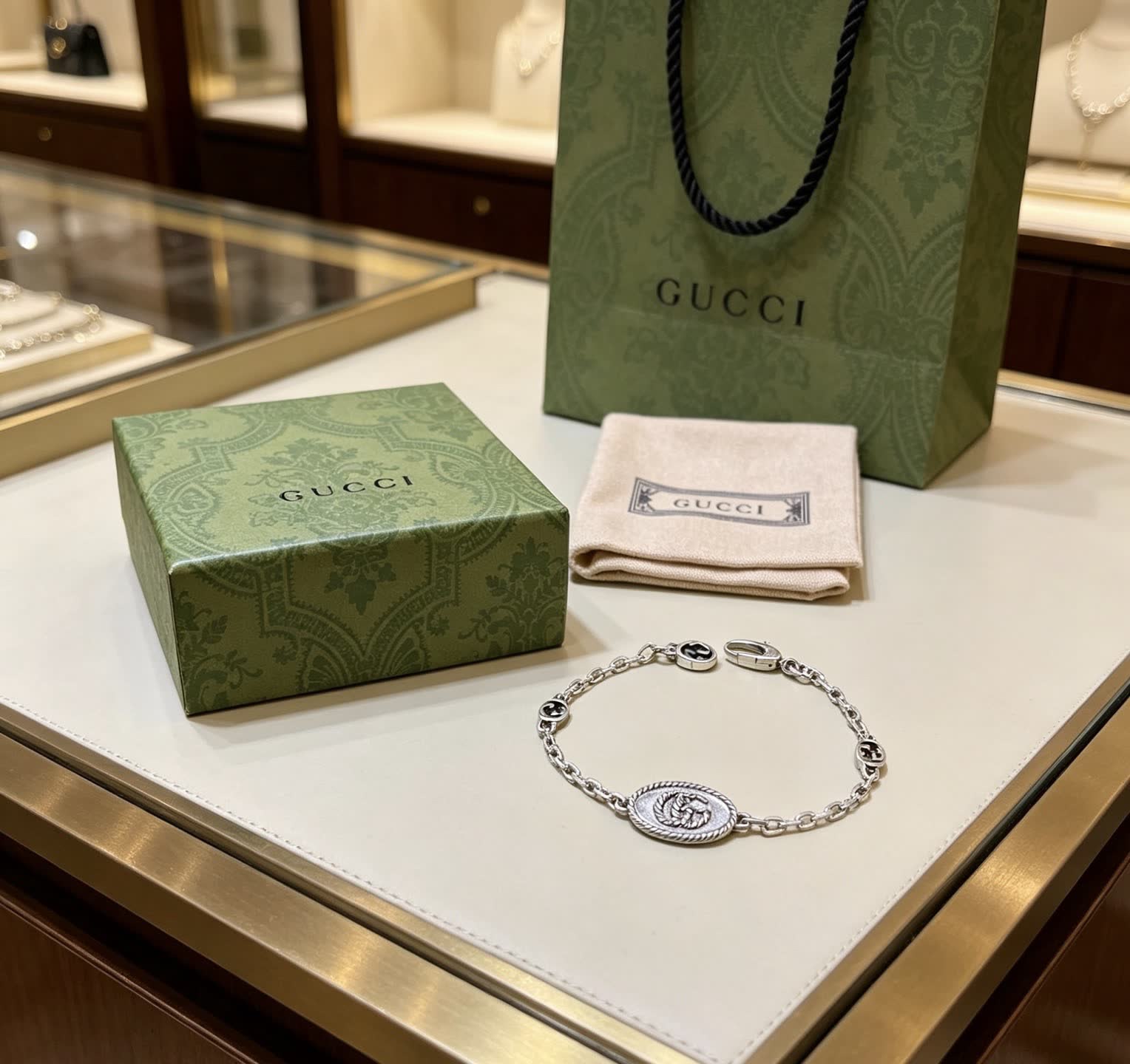 Gucci Silver Chain Bracelet with Interlocking G and Rope Detail