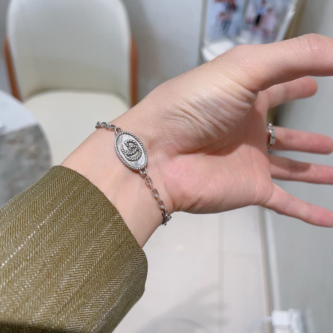 Gucci Silver Chain Bracelet with Interlocking G and Rope Detail