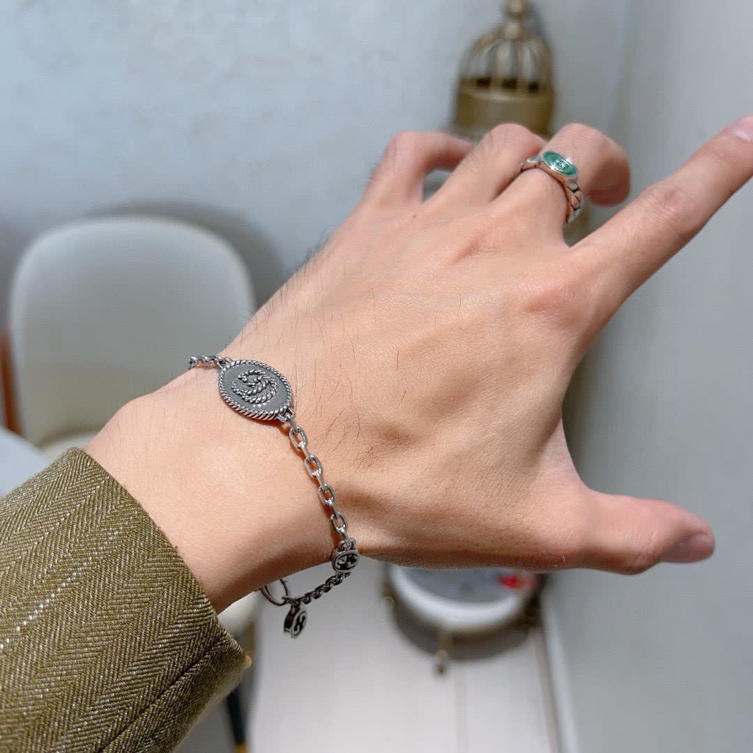 Gucci Silver Chain Bracelet with Interlocking G and Rope Detail