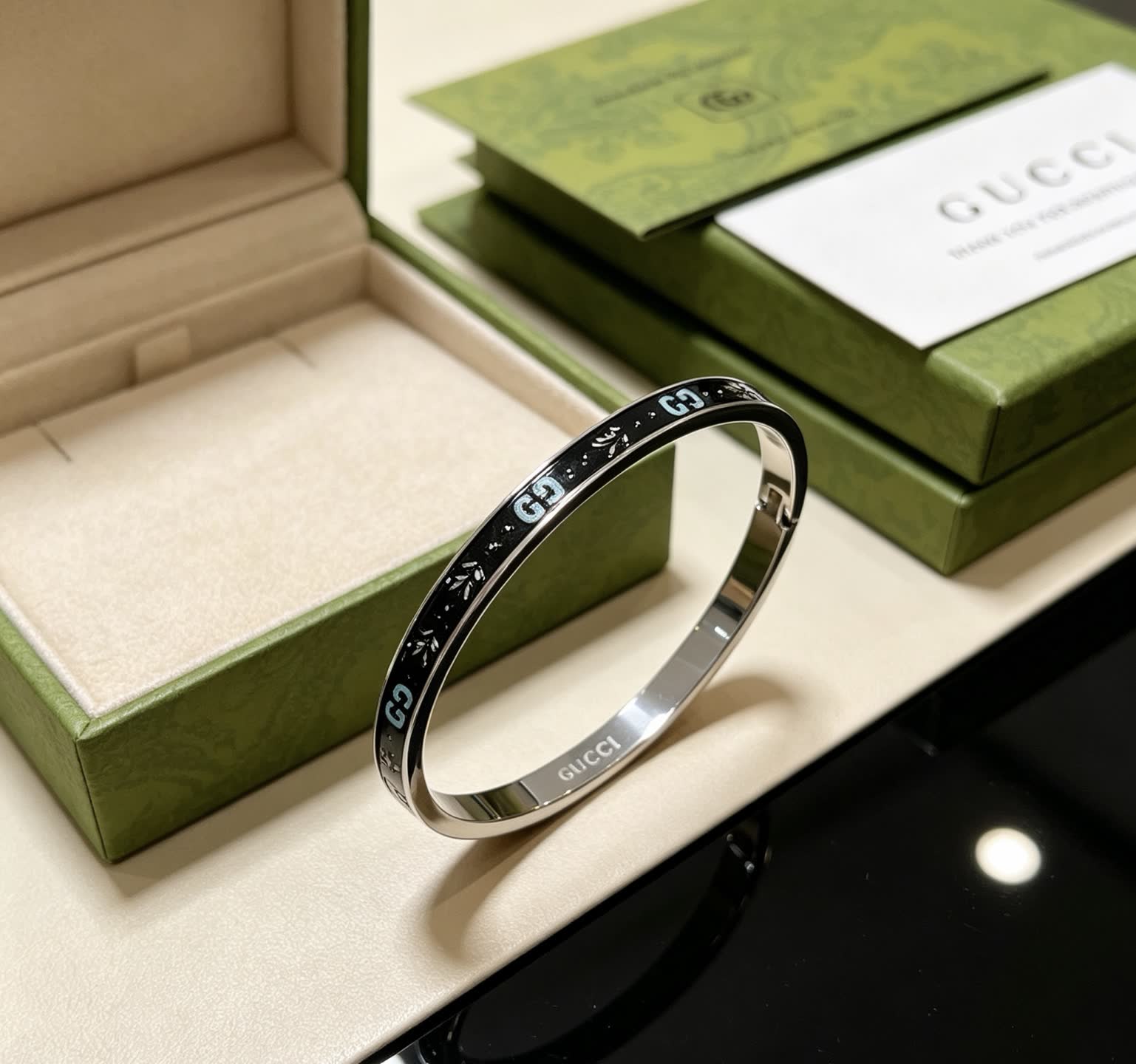 Gucci Silver Bangle Bracelet