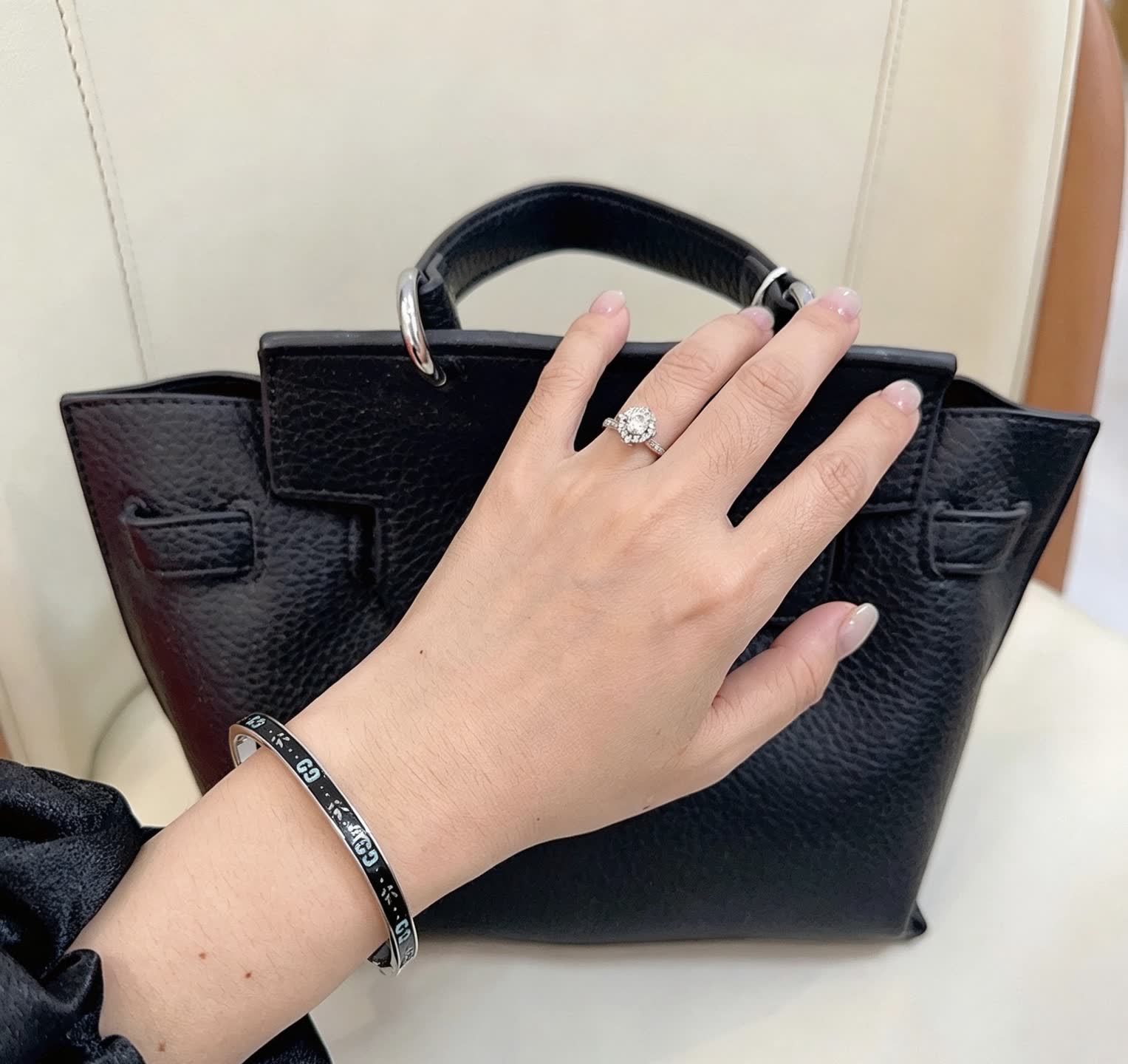 Gucci Silver Bangle Bracelet