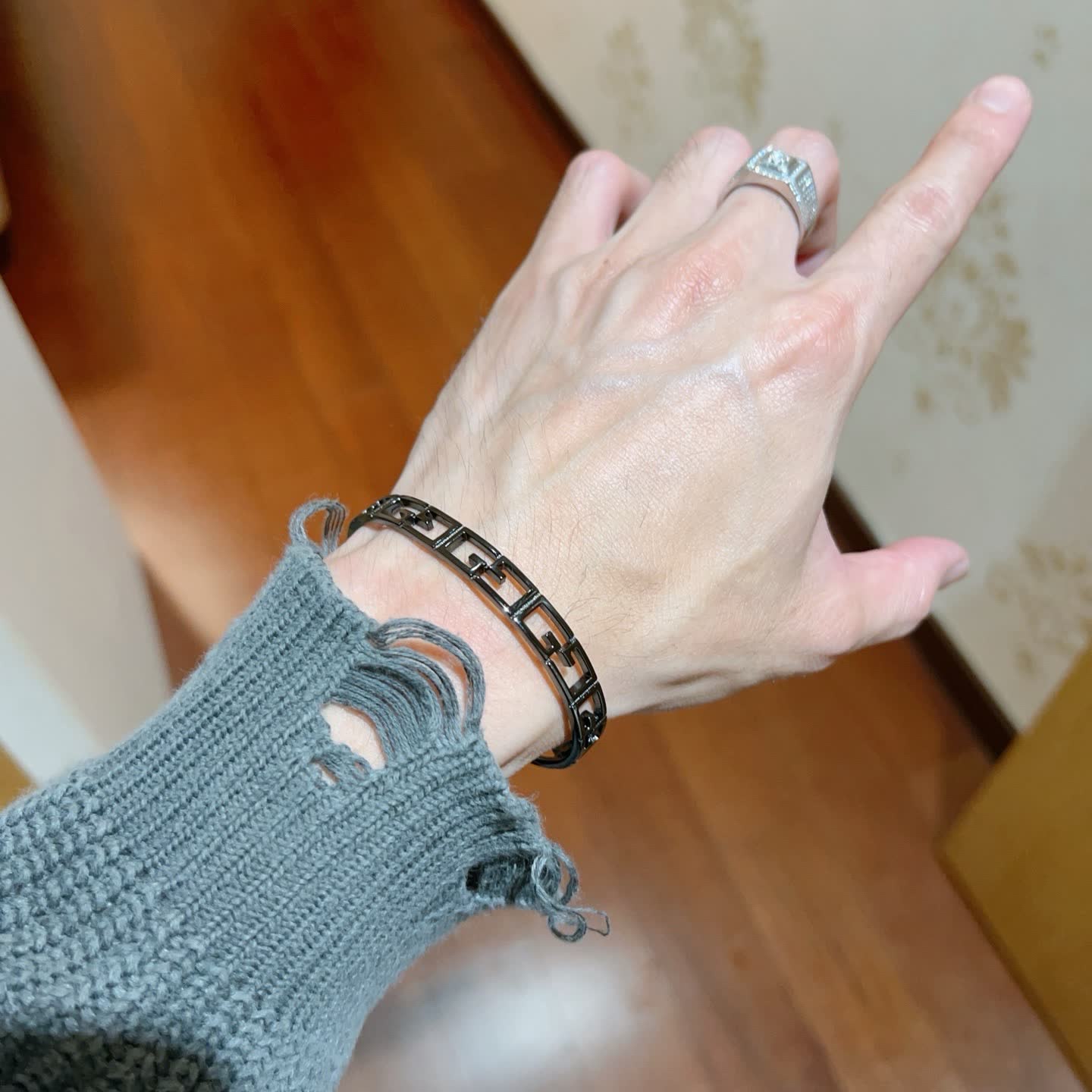 Gucci Black Metal Bracelet