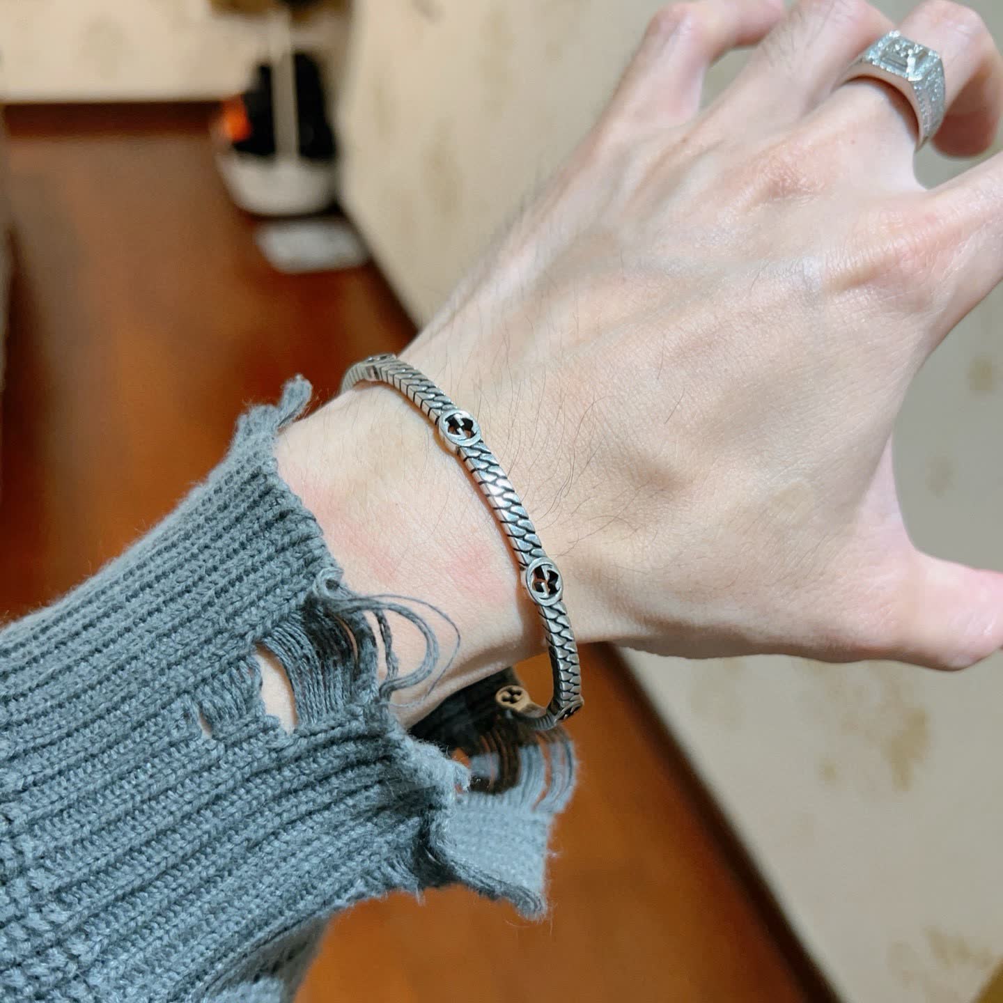 Gucci Silver Bangle Bracelet