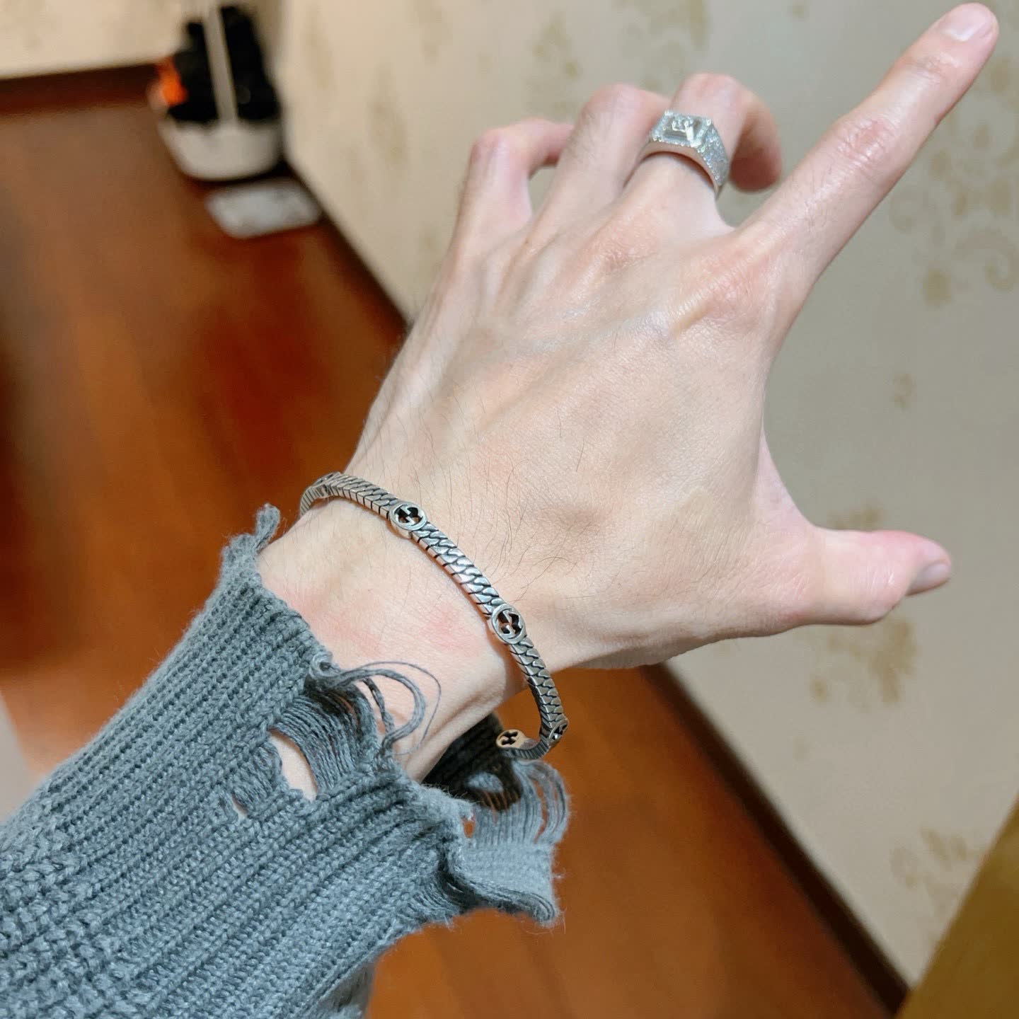 Gucci Silver Bangle Bracelet