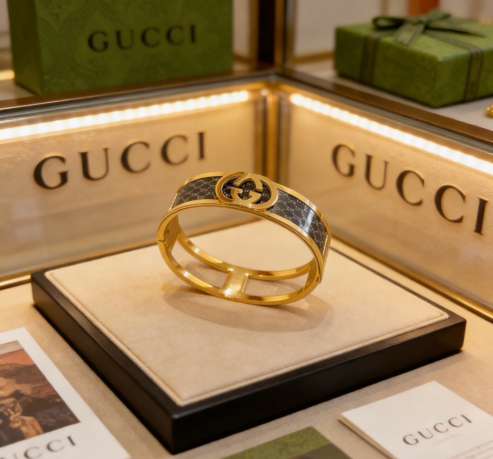 Gucci Gold Tone Interlocking G Bracelet