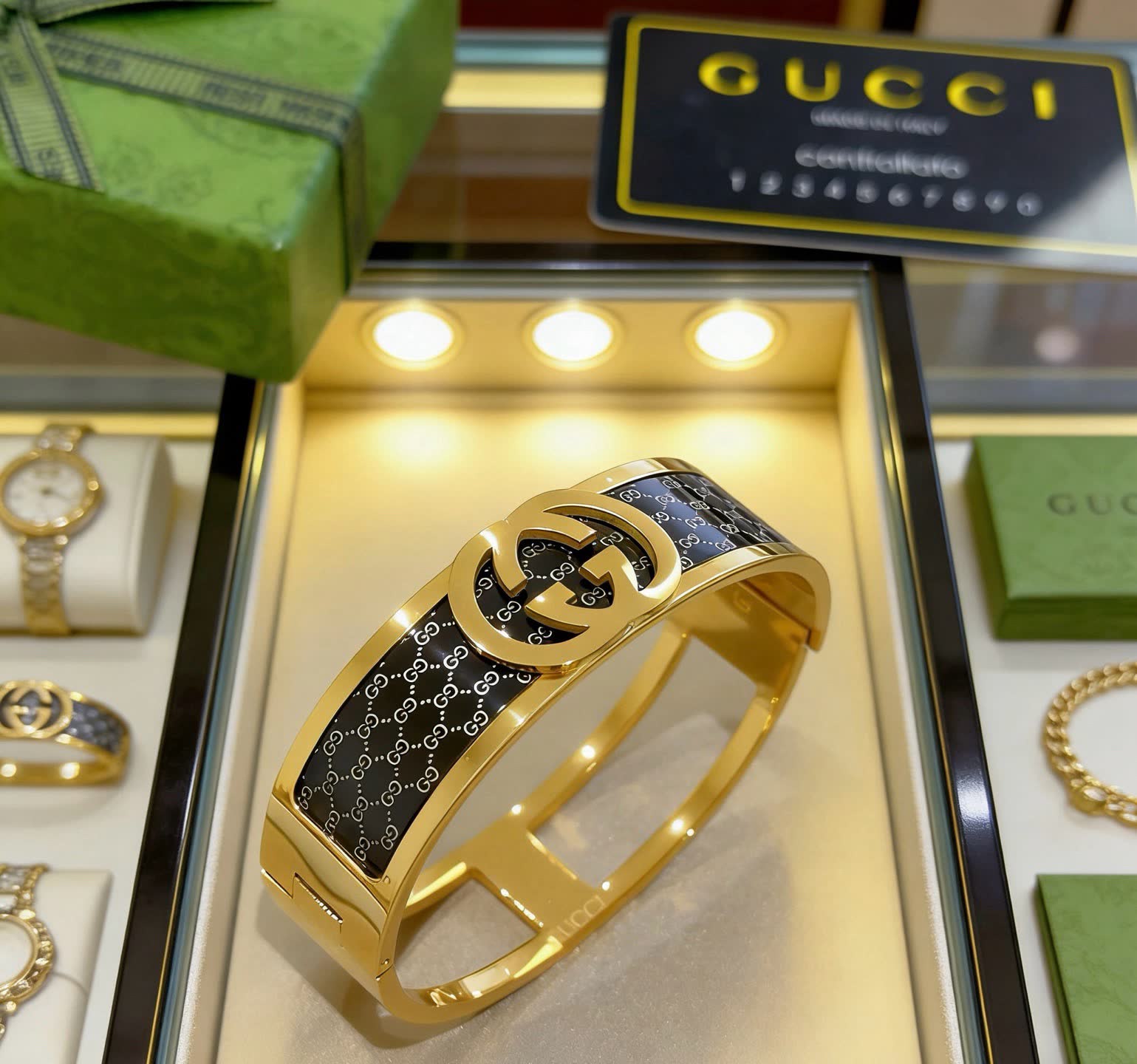 Gucci Gold Tone Interlocking G Bracelet