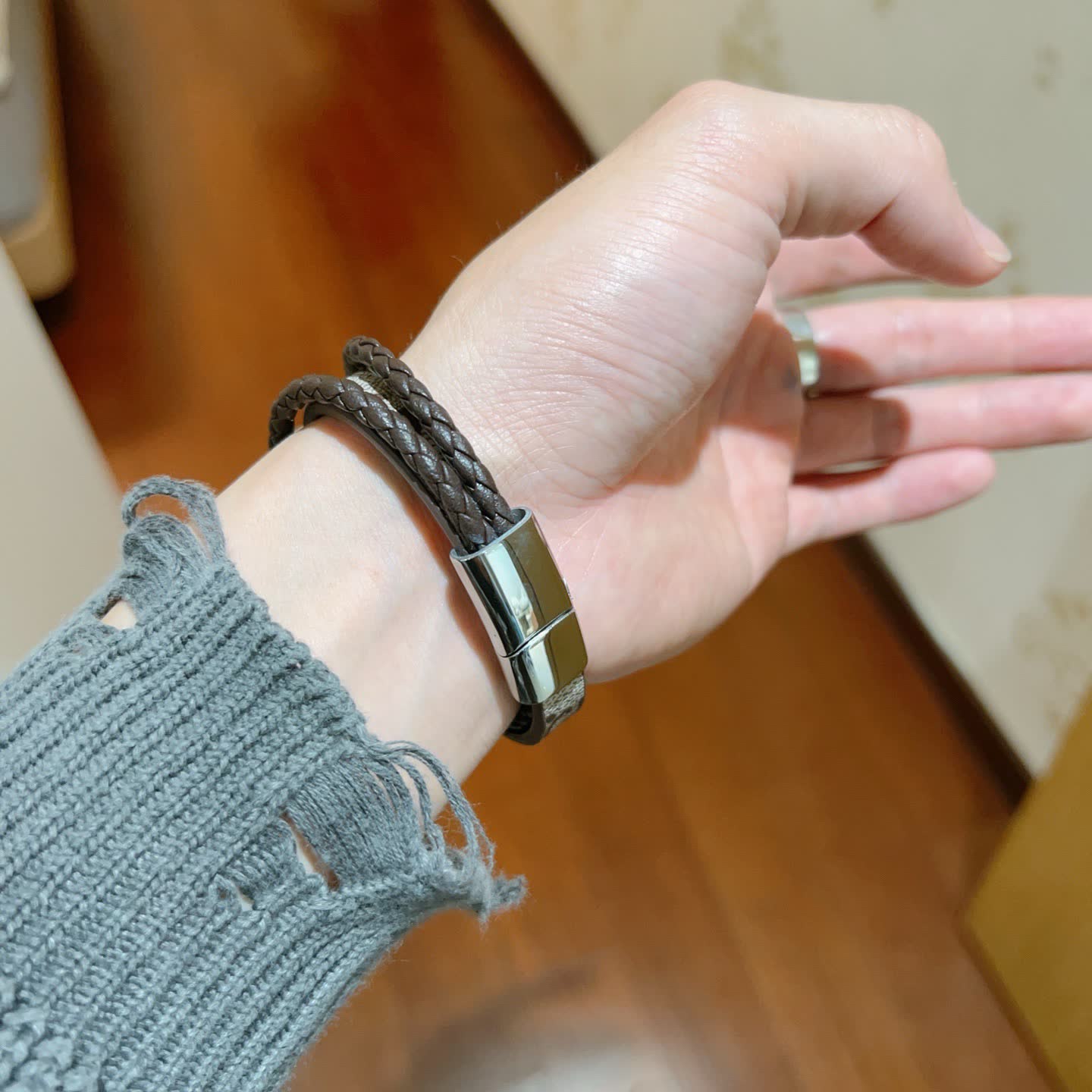 Gucci Leather & Metal Bracelet