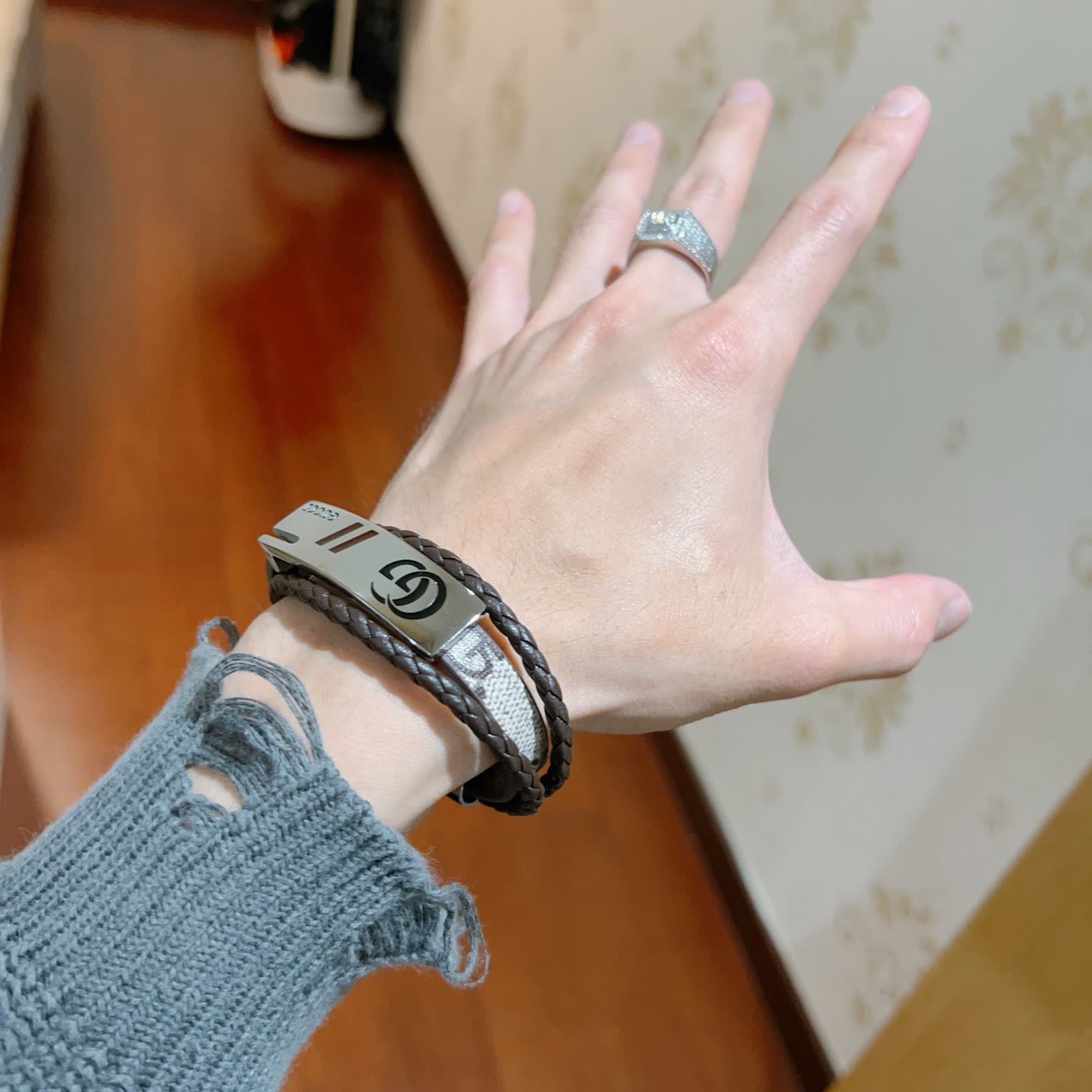 Gucci Leather & Metal Bracelet