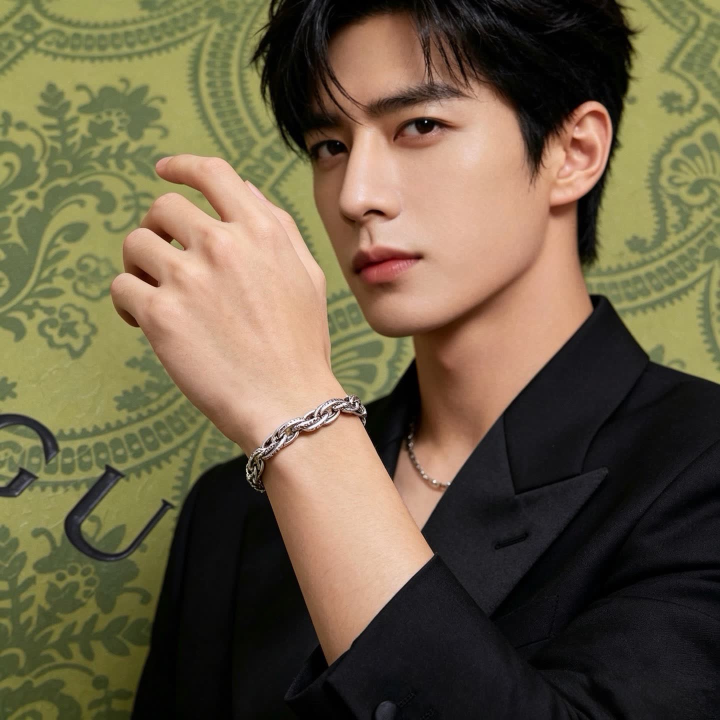 Gucci Silver Chain Bracelet