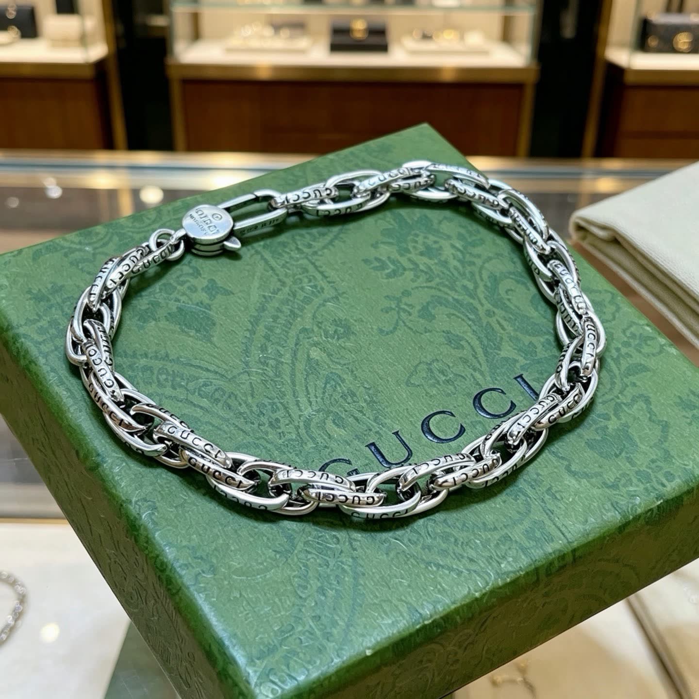 Gucci Silver Chain Bracelet