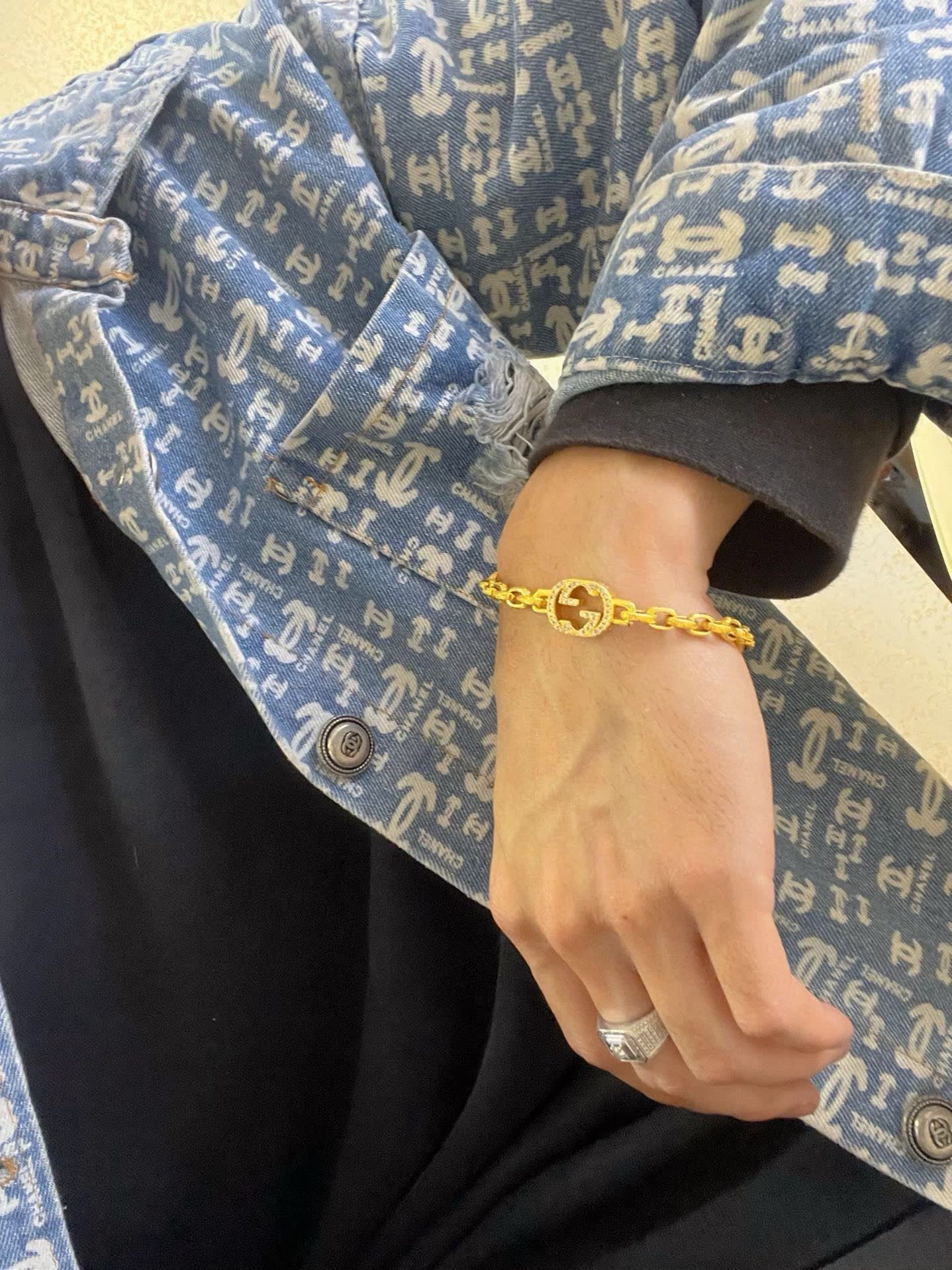 Gucci Gold-Plated Interlocking G Bracelet