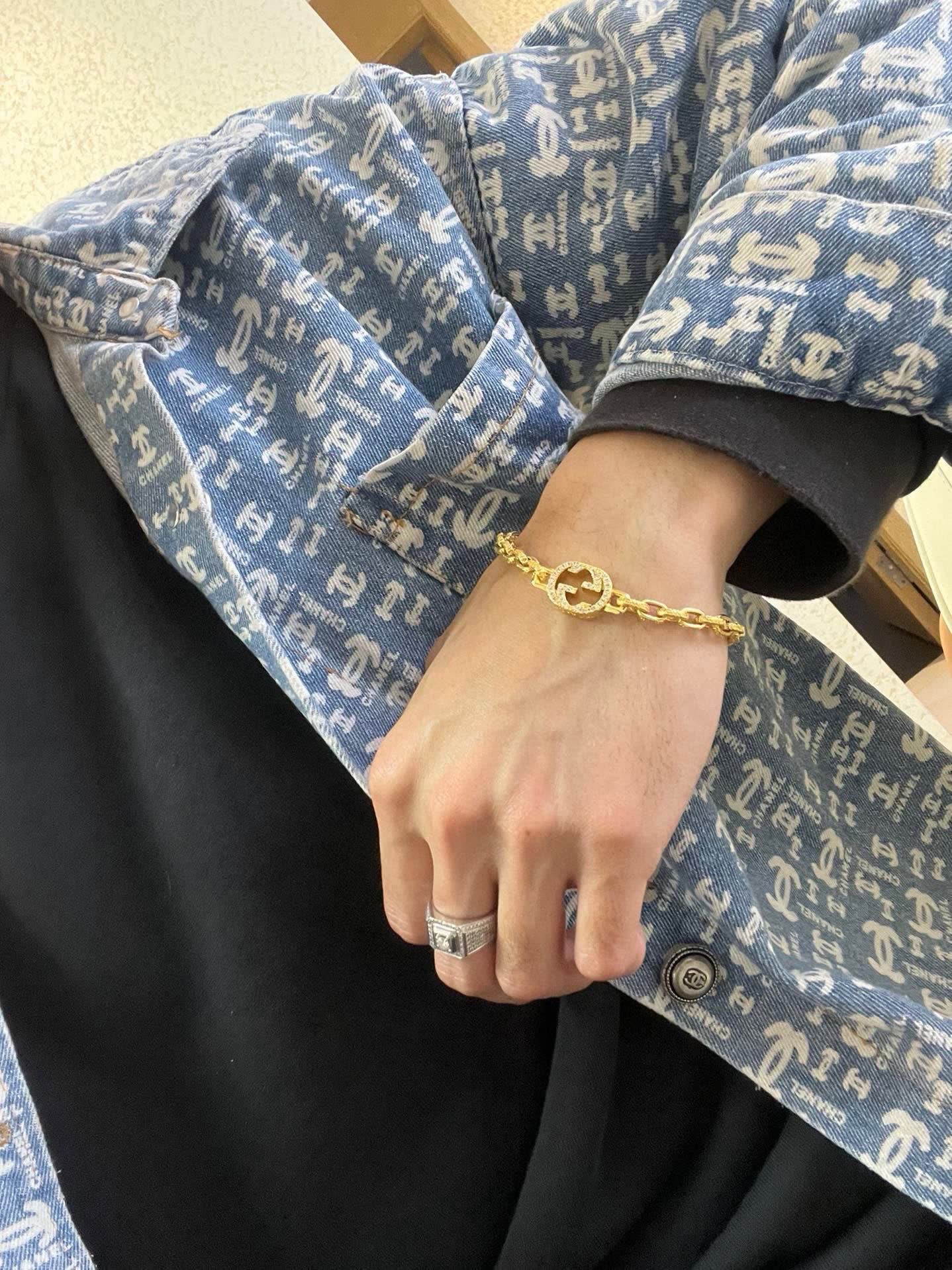 Gucci Gold-Plated Interlocking G Bracelet
