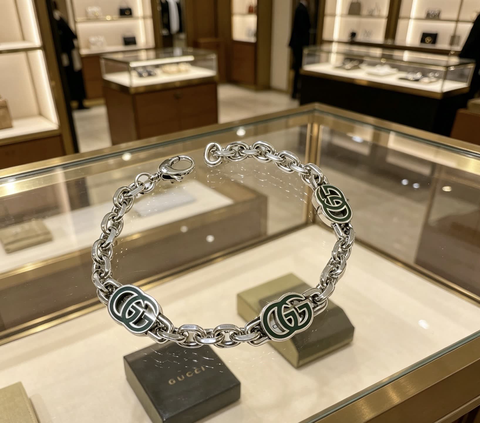 Gucci Silver Chain Bracelet with Interlocking G Logo