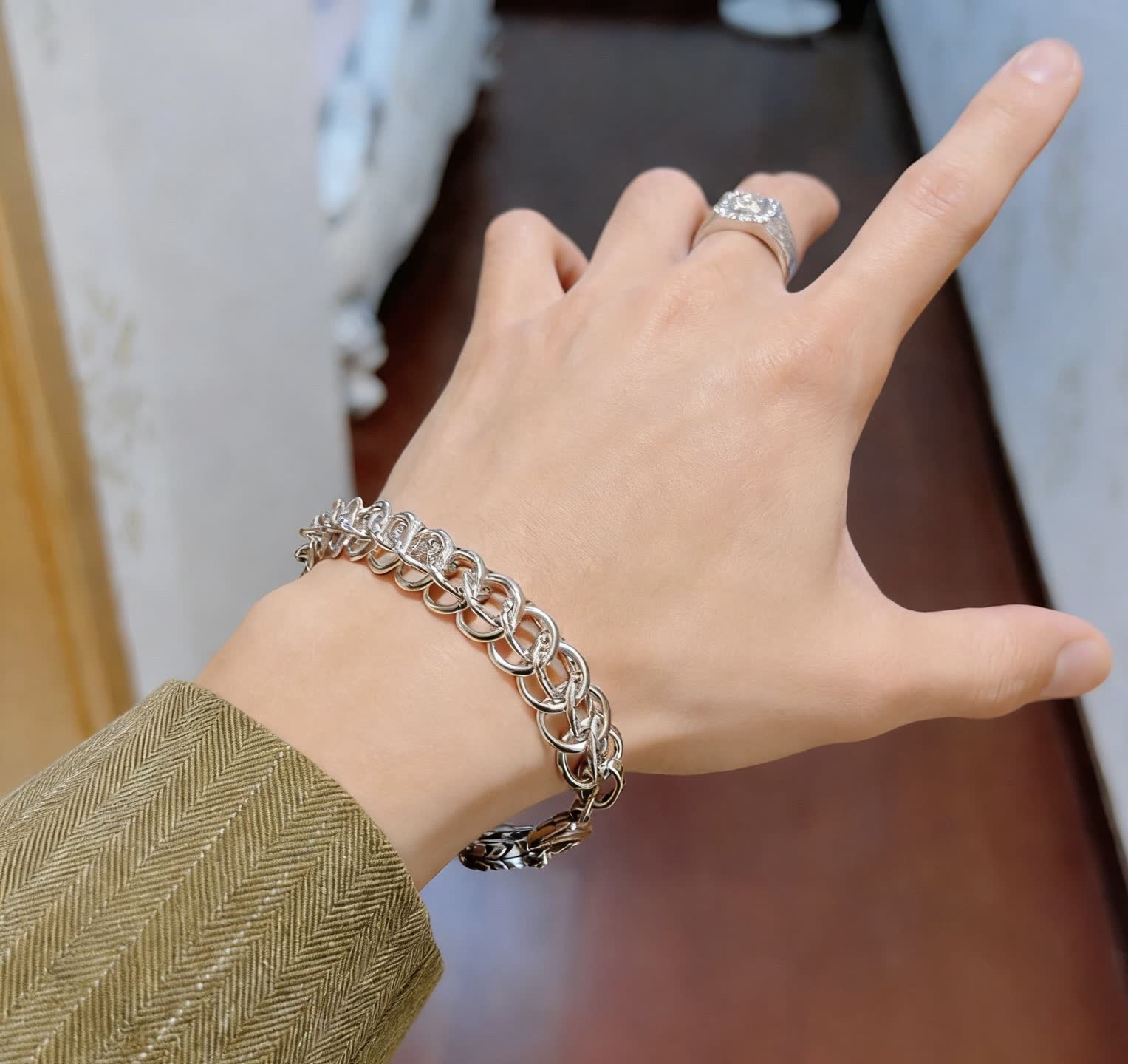 Gucci Silver Link Bracelet