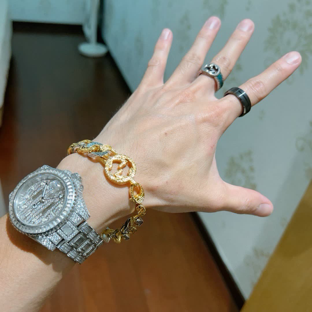 Gucci Interlocking G Bracelet