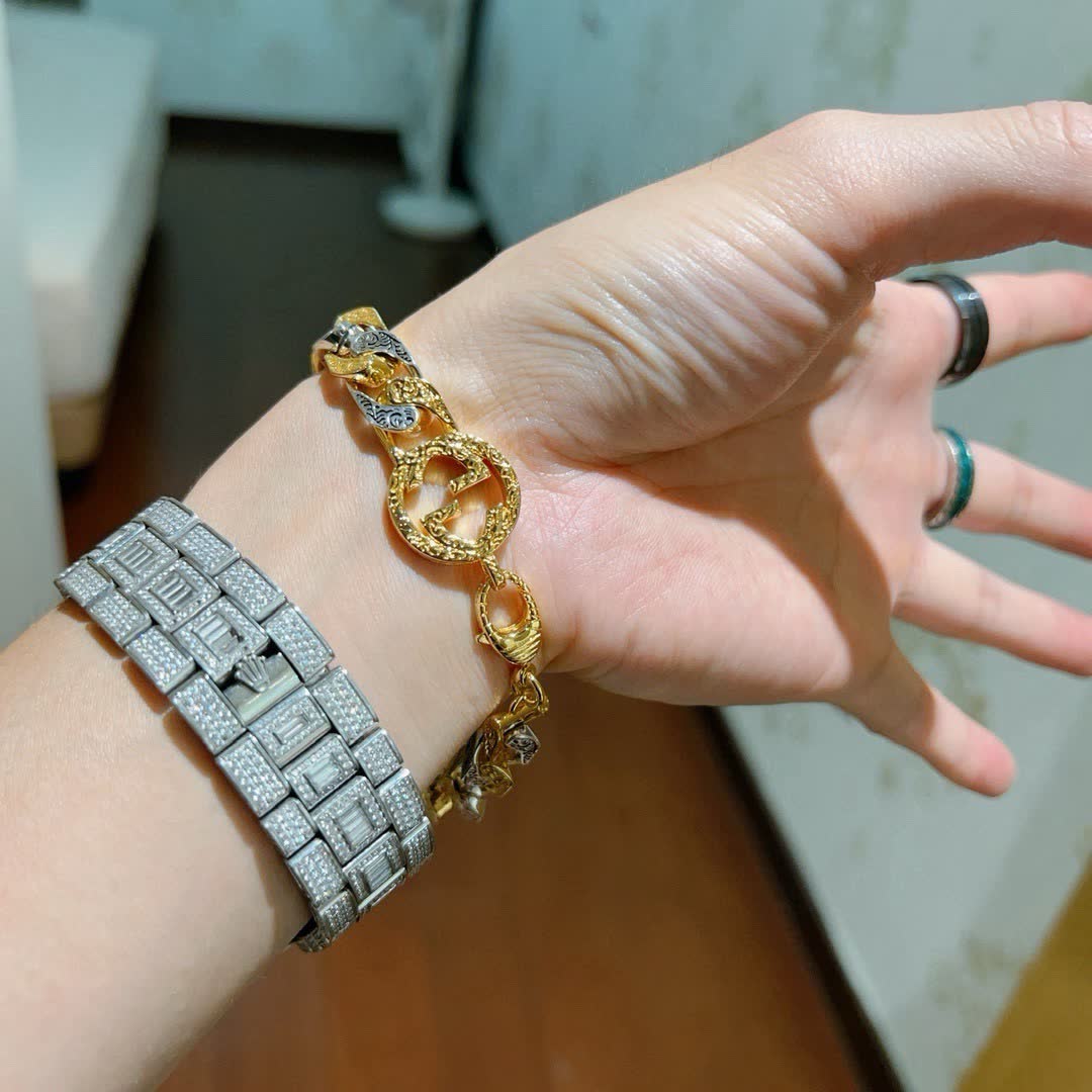 Gucci Interlocking G Bracelet