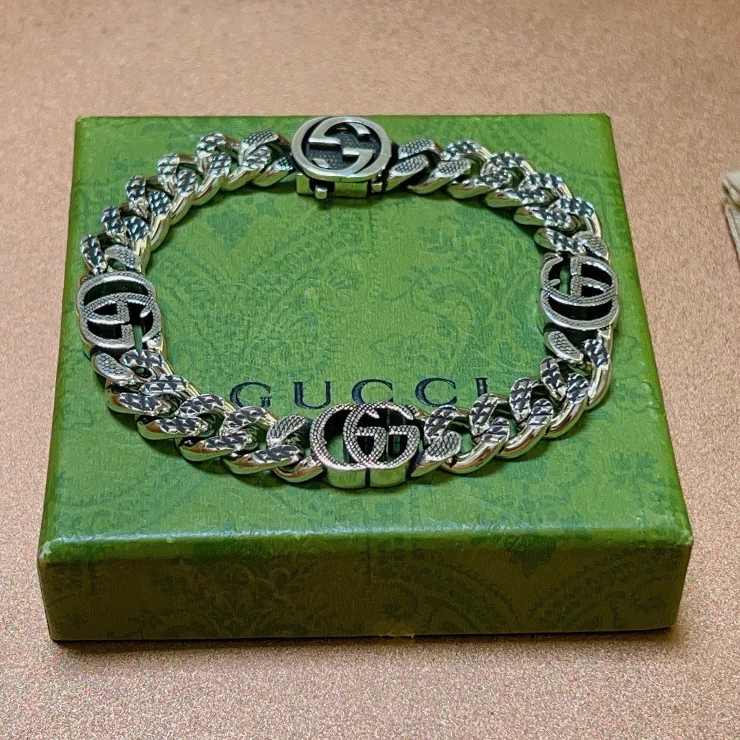 Gucci Silver Chain Bracelet with Interlocking G Logo